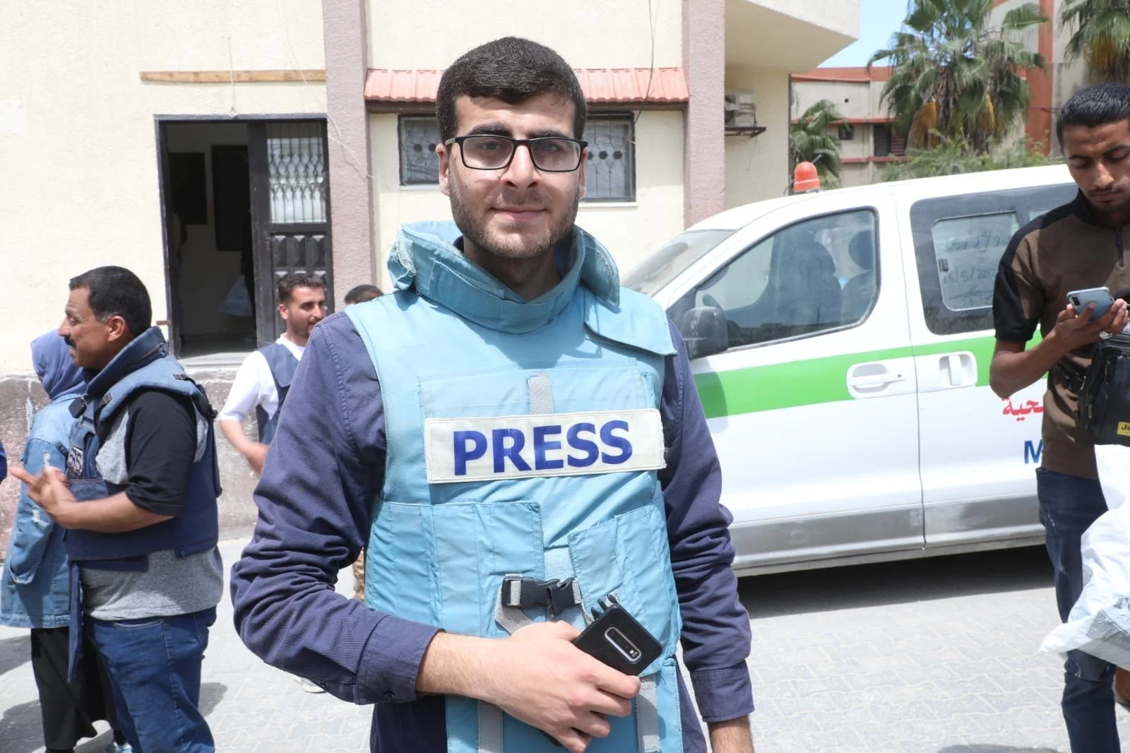 Palestinian journalist you should know: Ahmed Al-Najjar