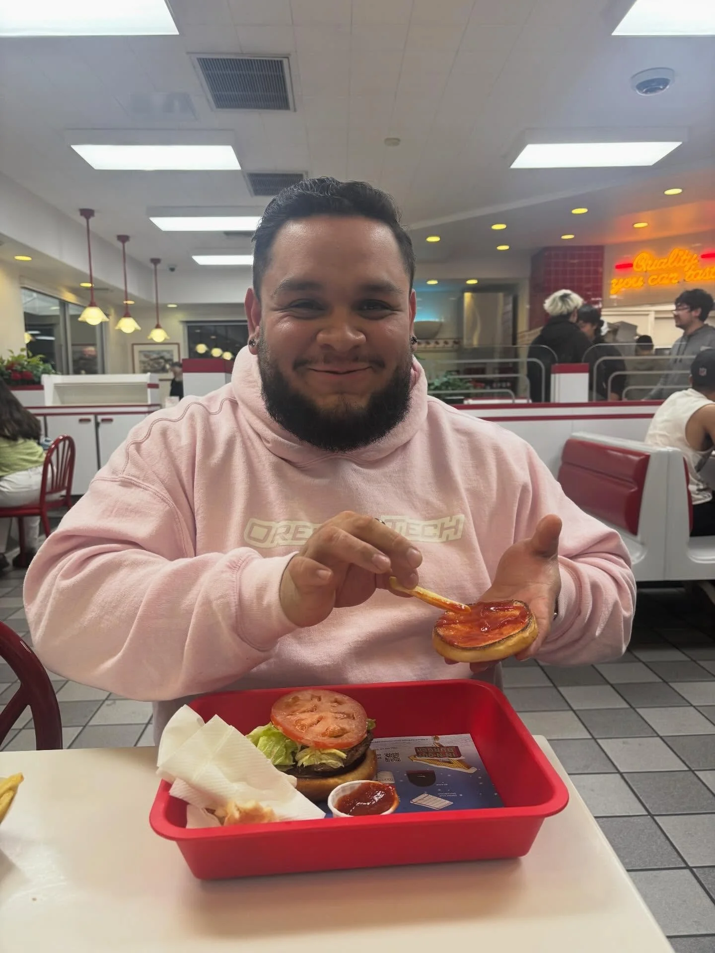 &iexcl;Bienvenidos Amigos!

Fernando says you should join us tonight at 7pm and be #happy

We&rsquo;re starting our study on the book of Isaiah, it&rsquo;s going to be good 🙌🏻

See you then!