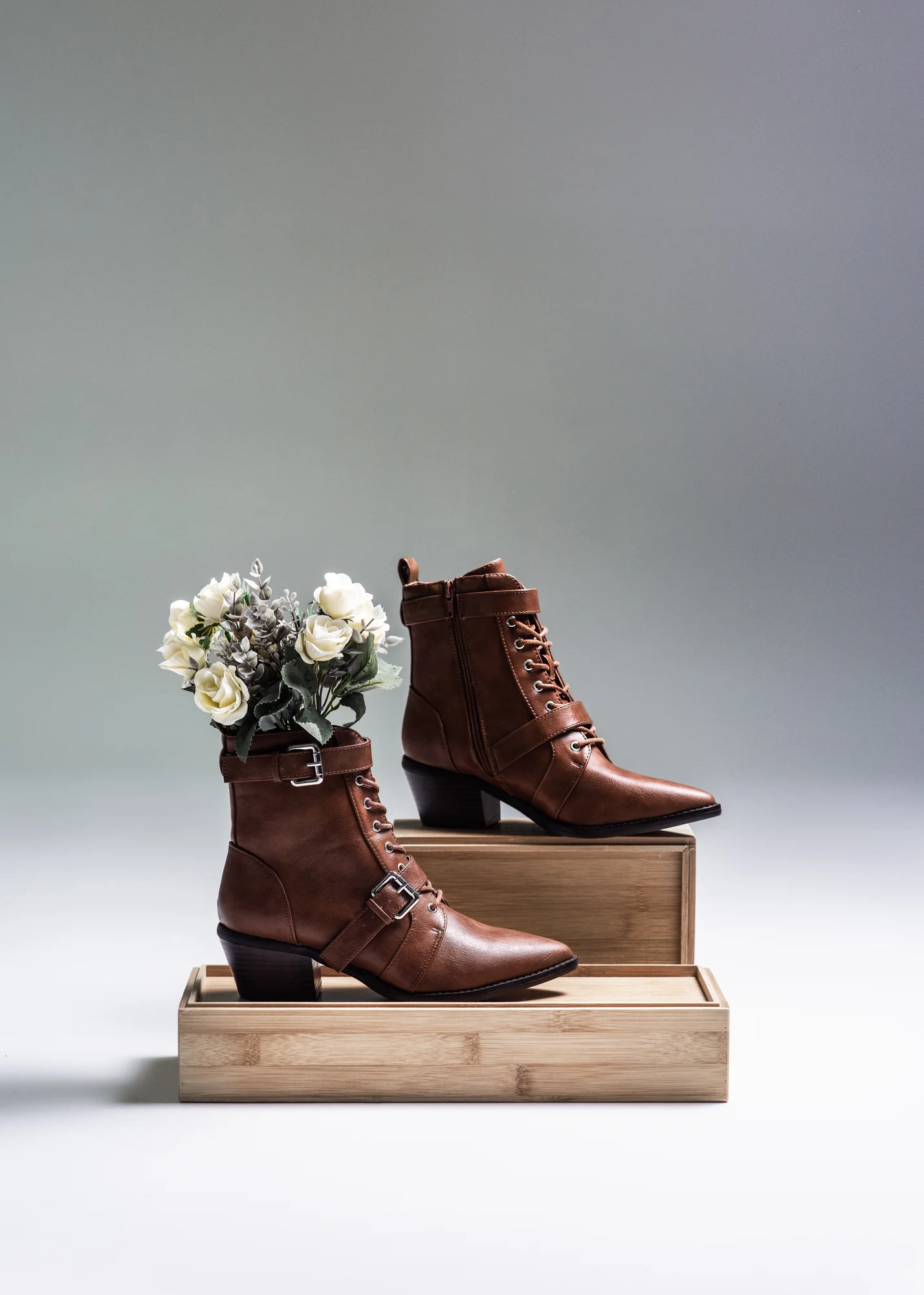 Rose&Shoes_Brown_MNP_Han_NOS_June2019_3305_Edit.jpg