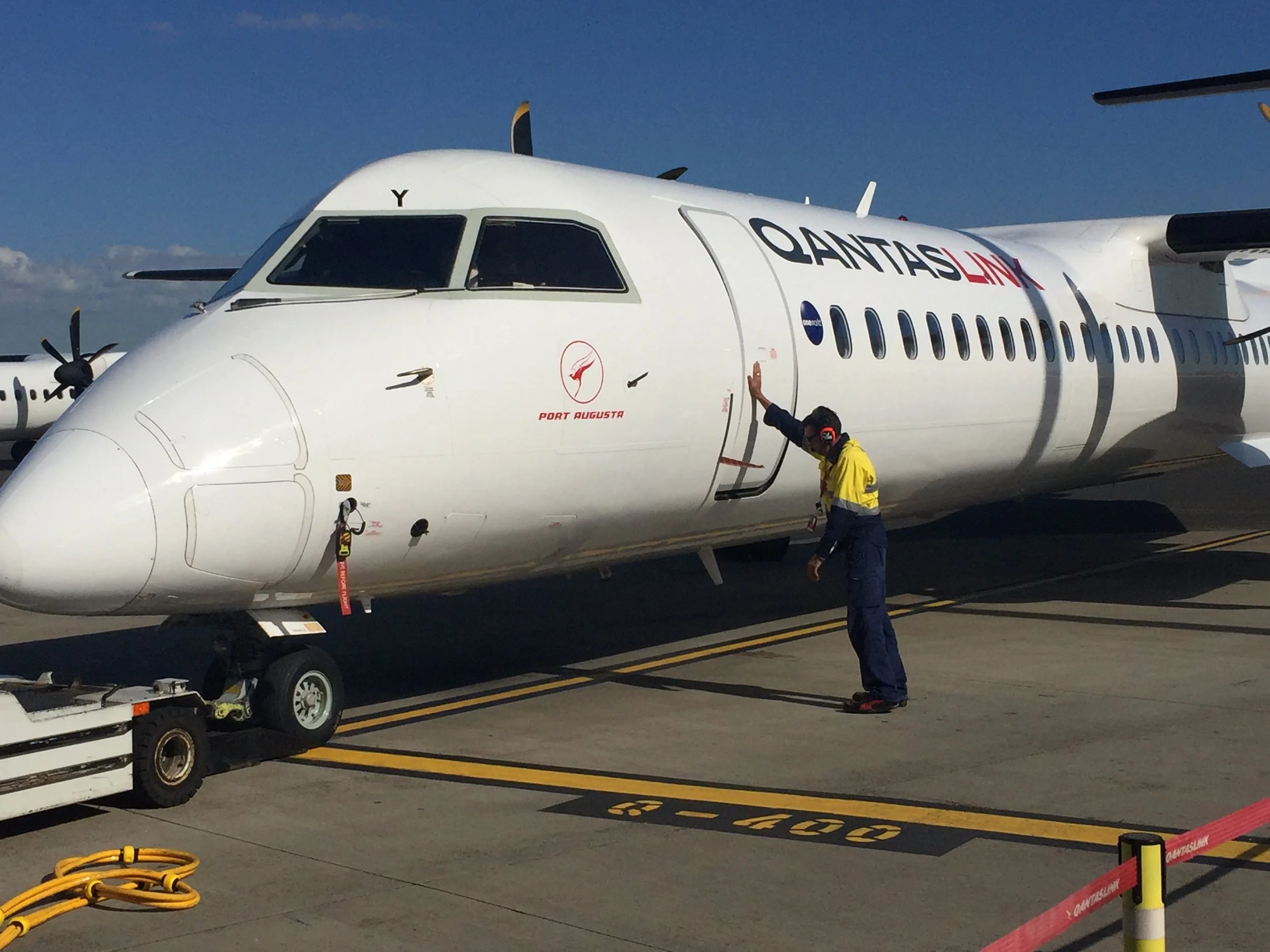 QANTASLINK places first order for GLOBALSYS Airlink 2085 equipment