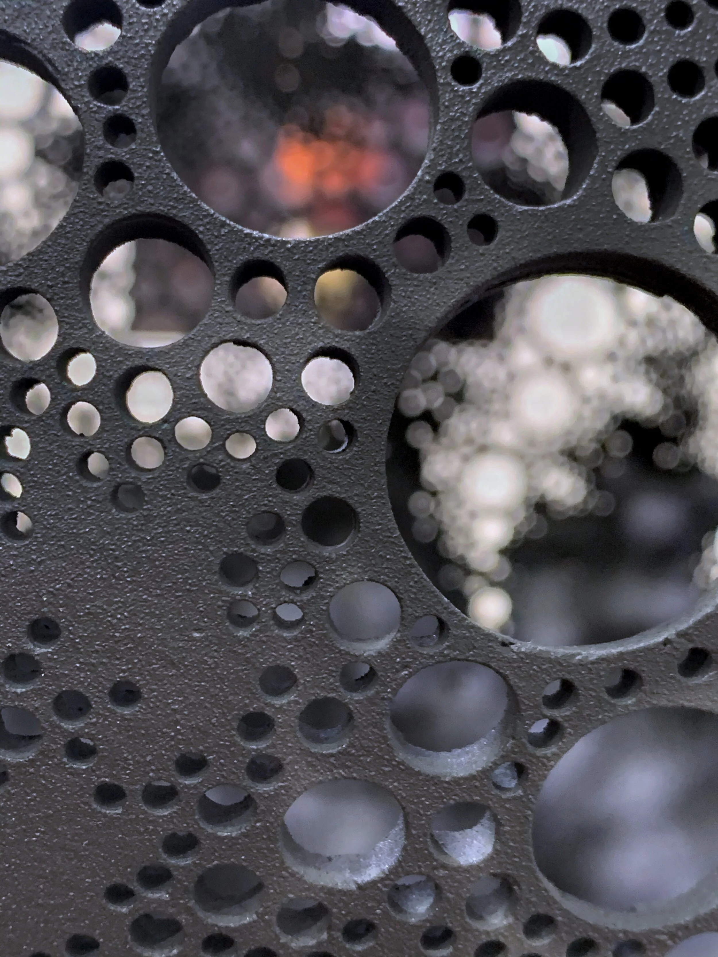Group exhibition “In Seek of Light” at Galerie Koo