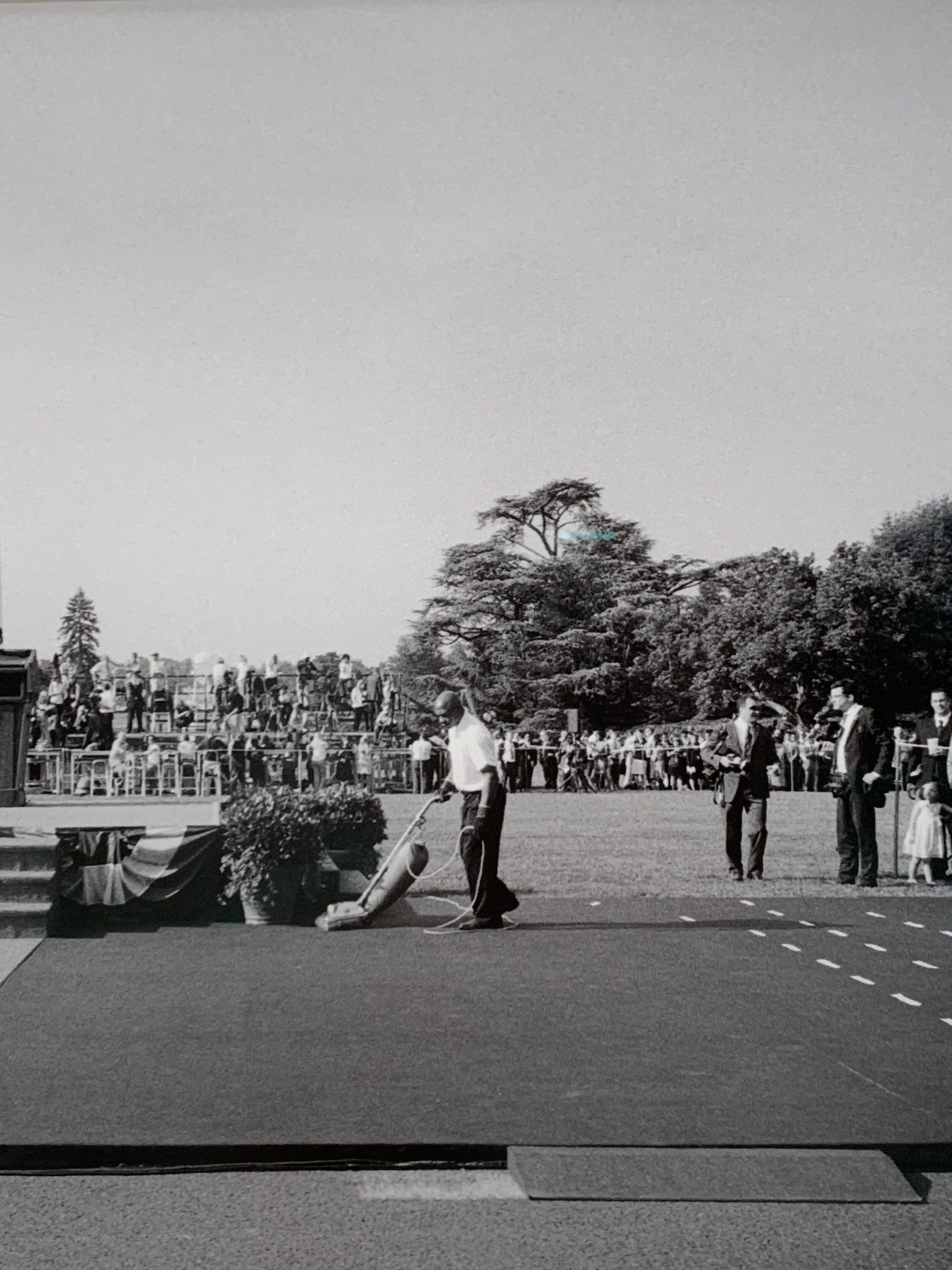 Exhibition “Pathos as Distance” by  Andreas Mühe at Whitestone Gallery