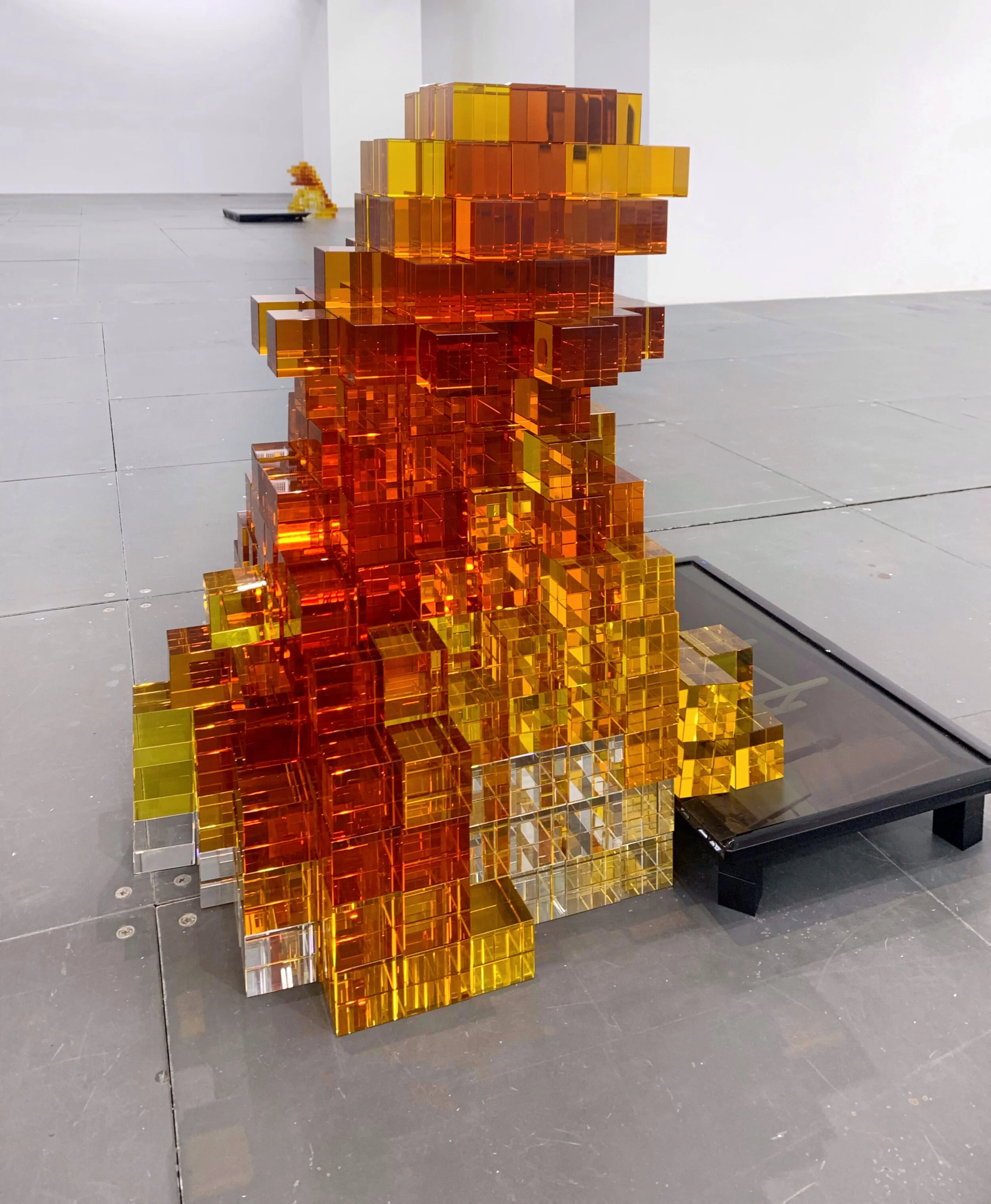 Exhibition “Pearl Rolling Across the Floor” by Liang Ban at de Sarthe Gallery