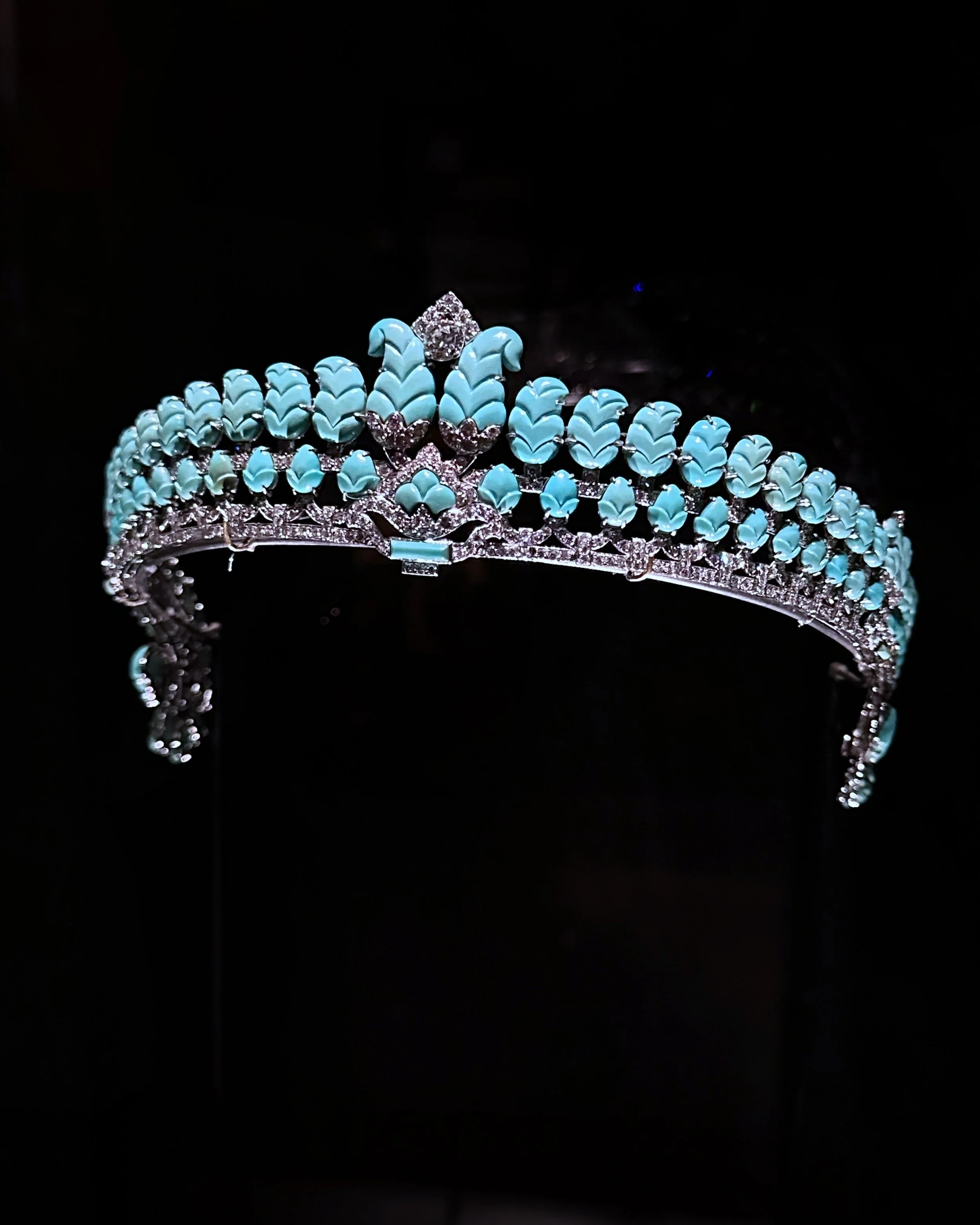 Cartier and Women at Palace Museum 