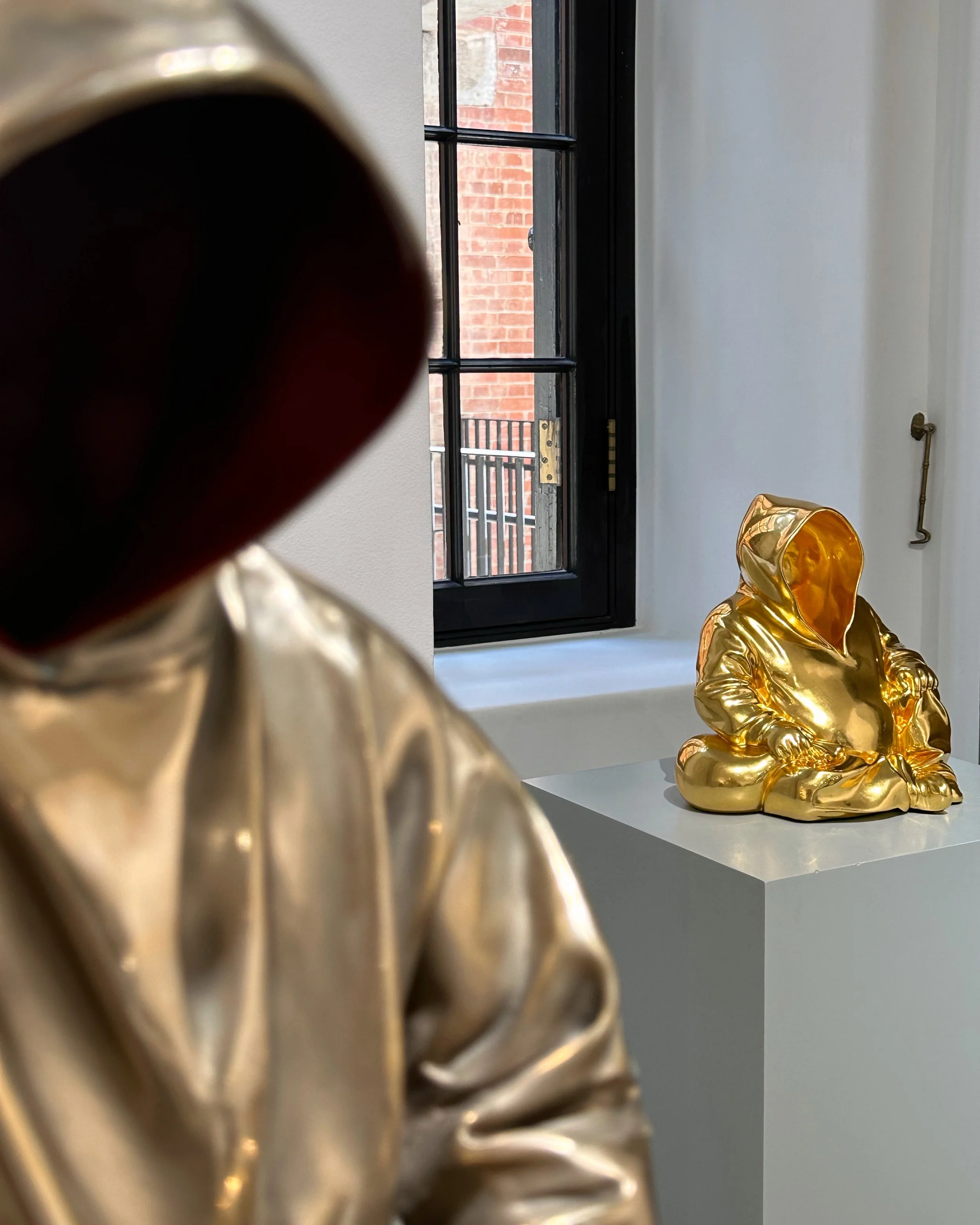 Huang Yulong: Miroku at Ora-Ora