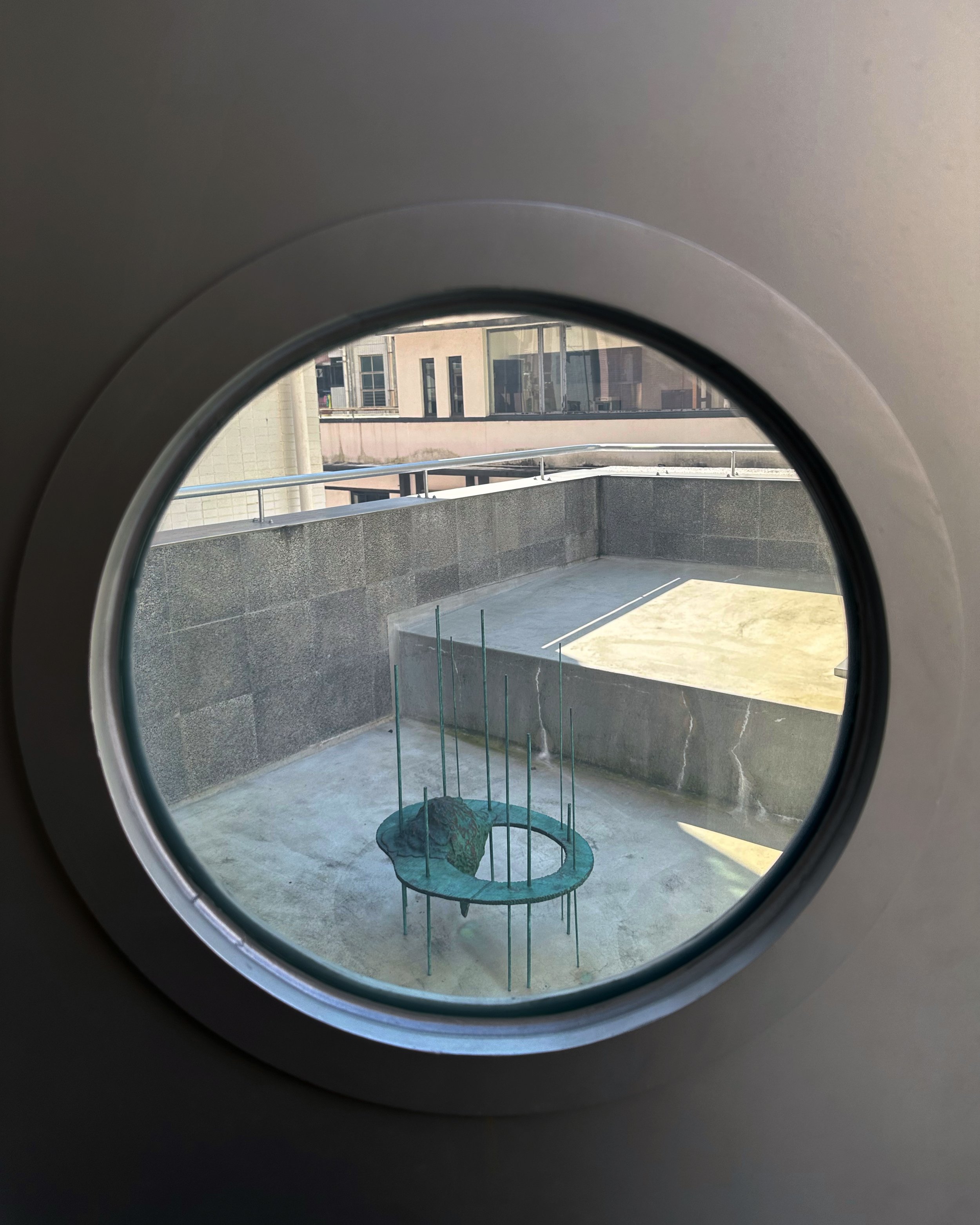 Nabuqi: Geopoetics regarding a waterless sea at Kiang Malingue