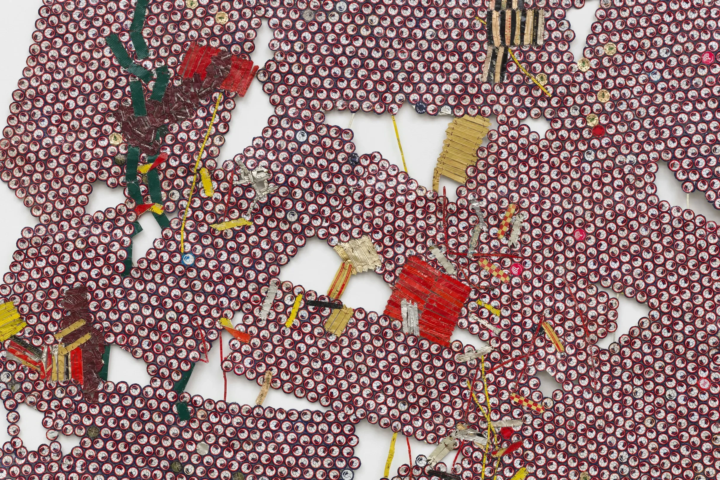 El Anatsui: MivEvi at White Cube