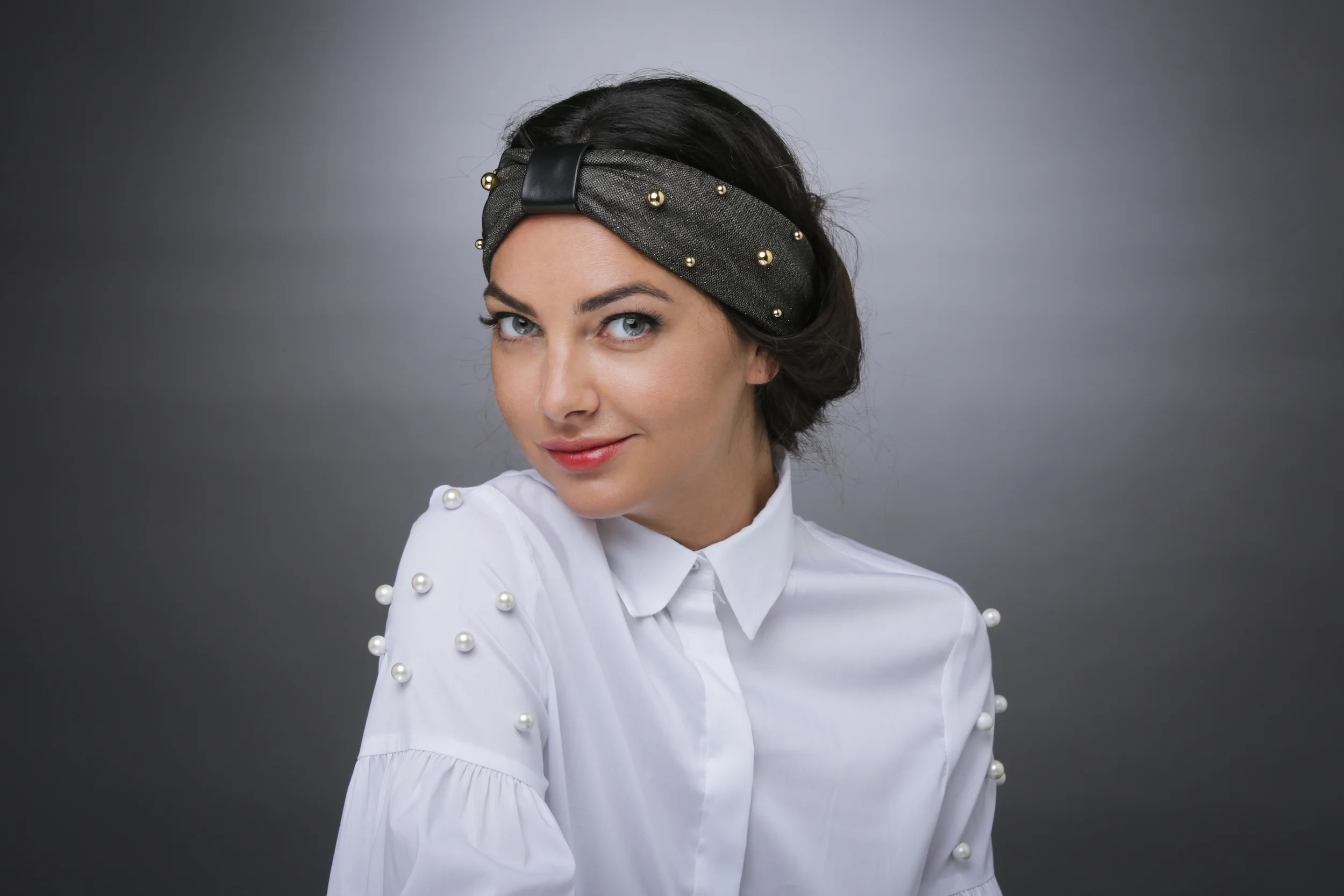 TURBAN WITH LEATHER KNOT (BLACK)