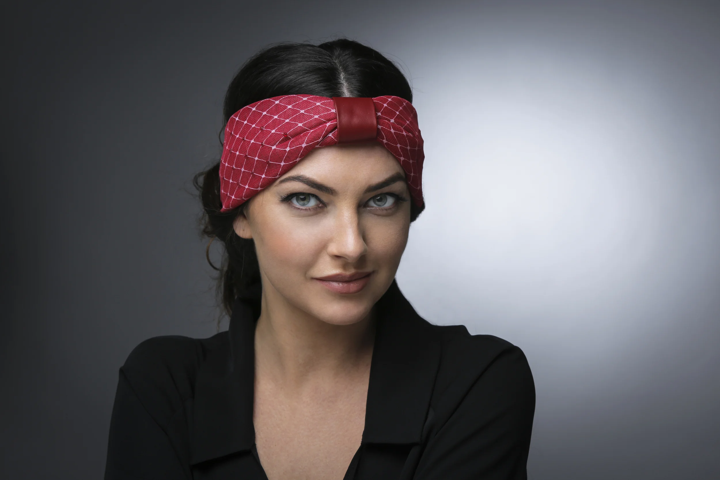 TURBAN WITH LEATHER KNOT