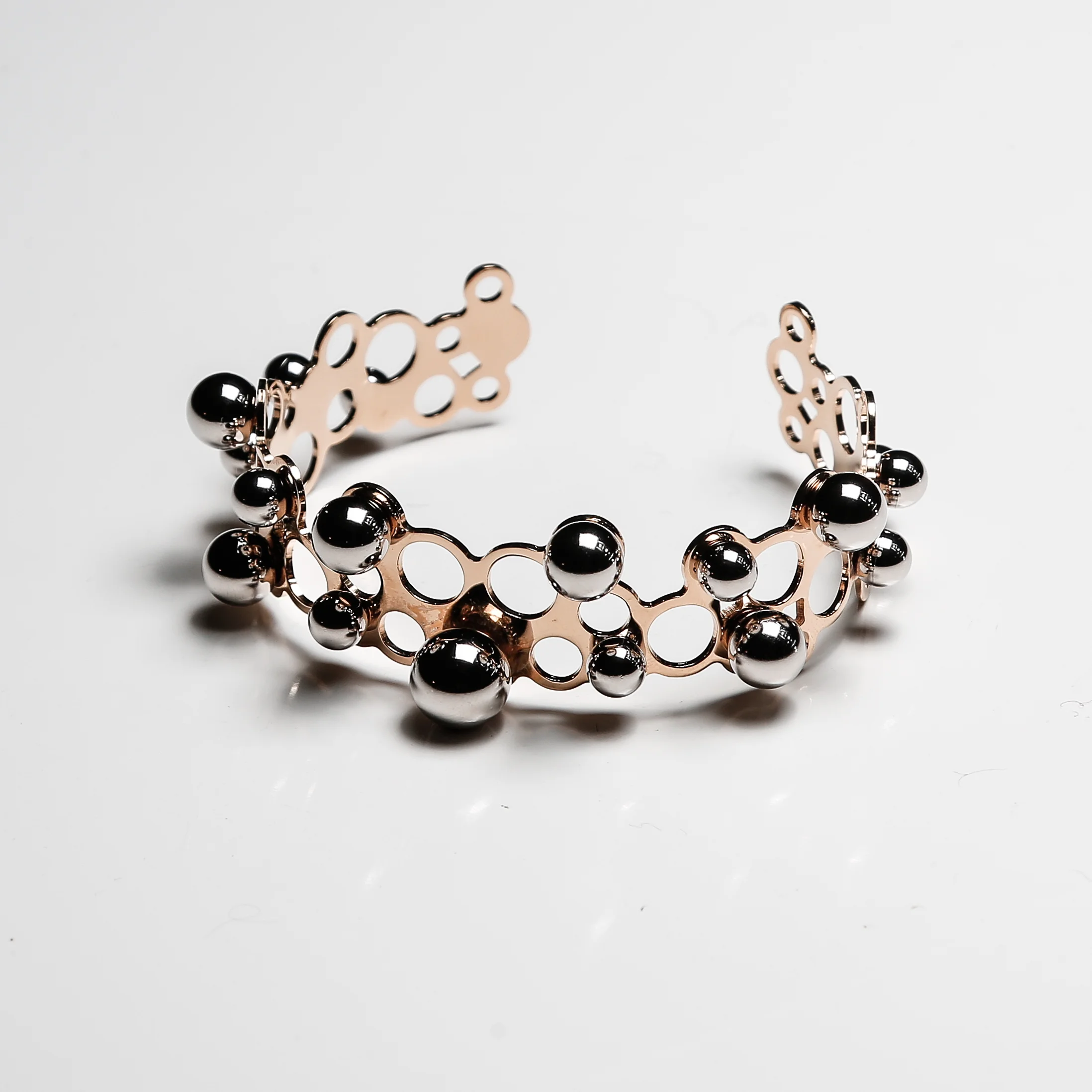 SMALL BUBBLE CUFF