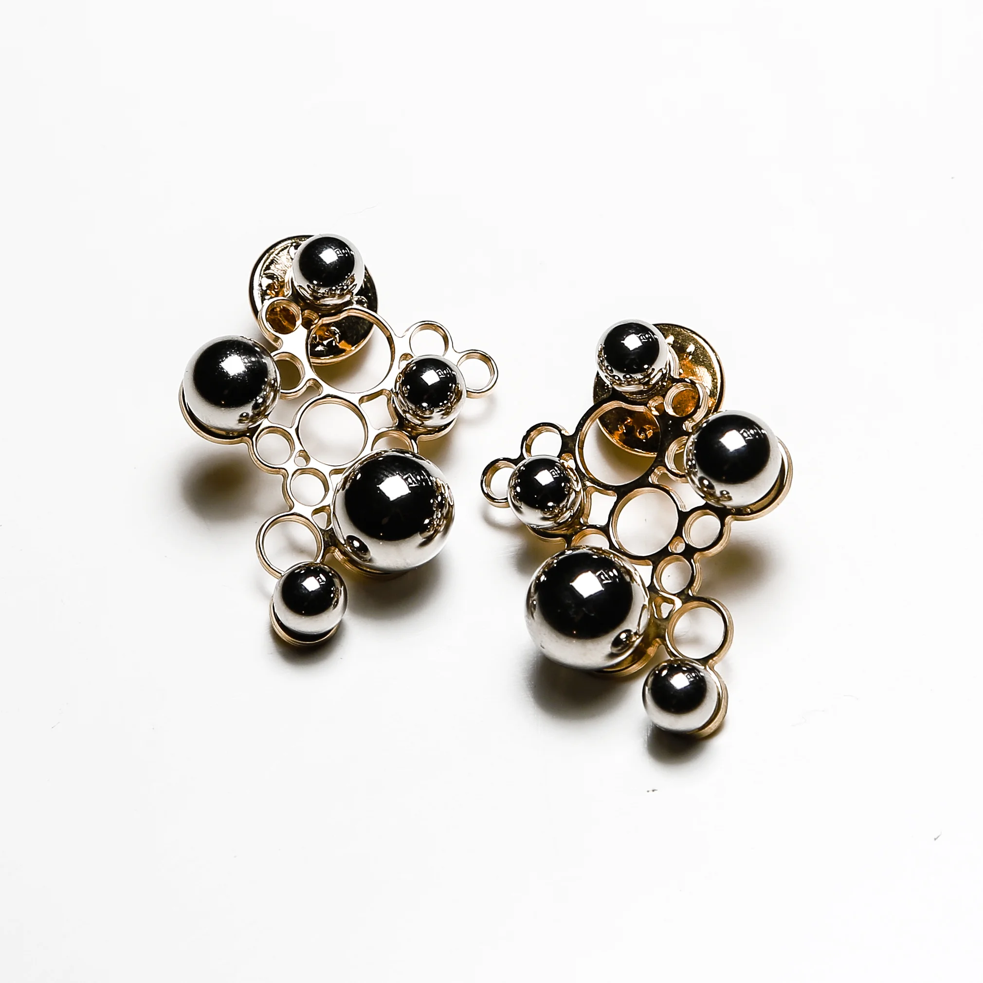 LOVE PEARL COLLAR CLIPS