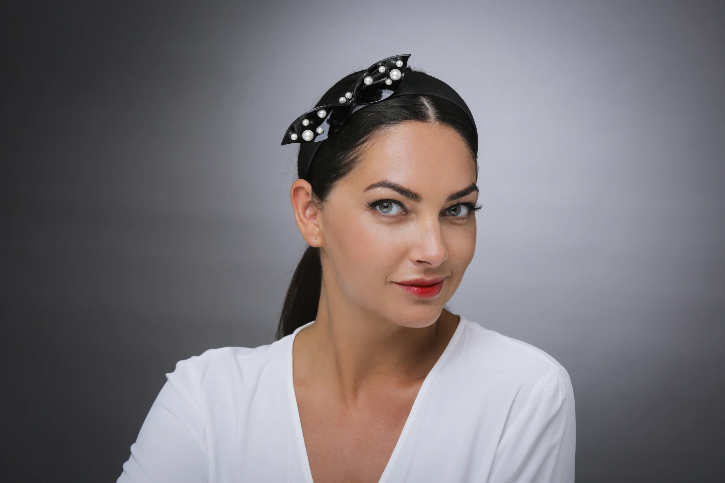 LACQUERED LEATHER ALICE BOW HEADBAND