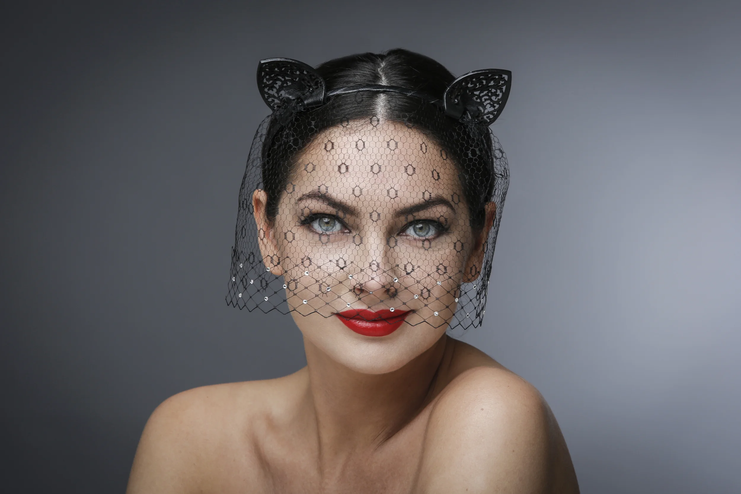FILIGRANE CAT EAR HEADBAND WITH VINTAGE VEIL AND SWAROWSKI STRASS