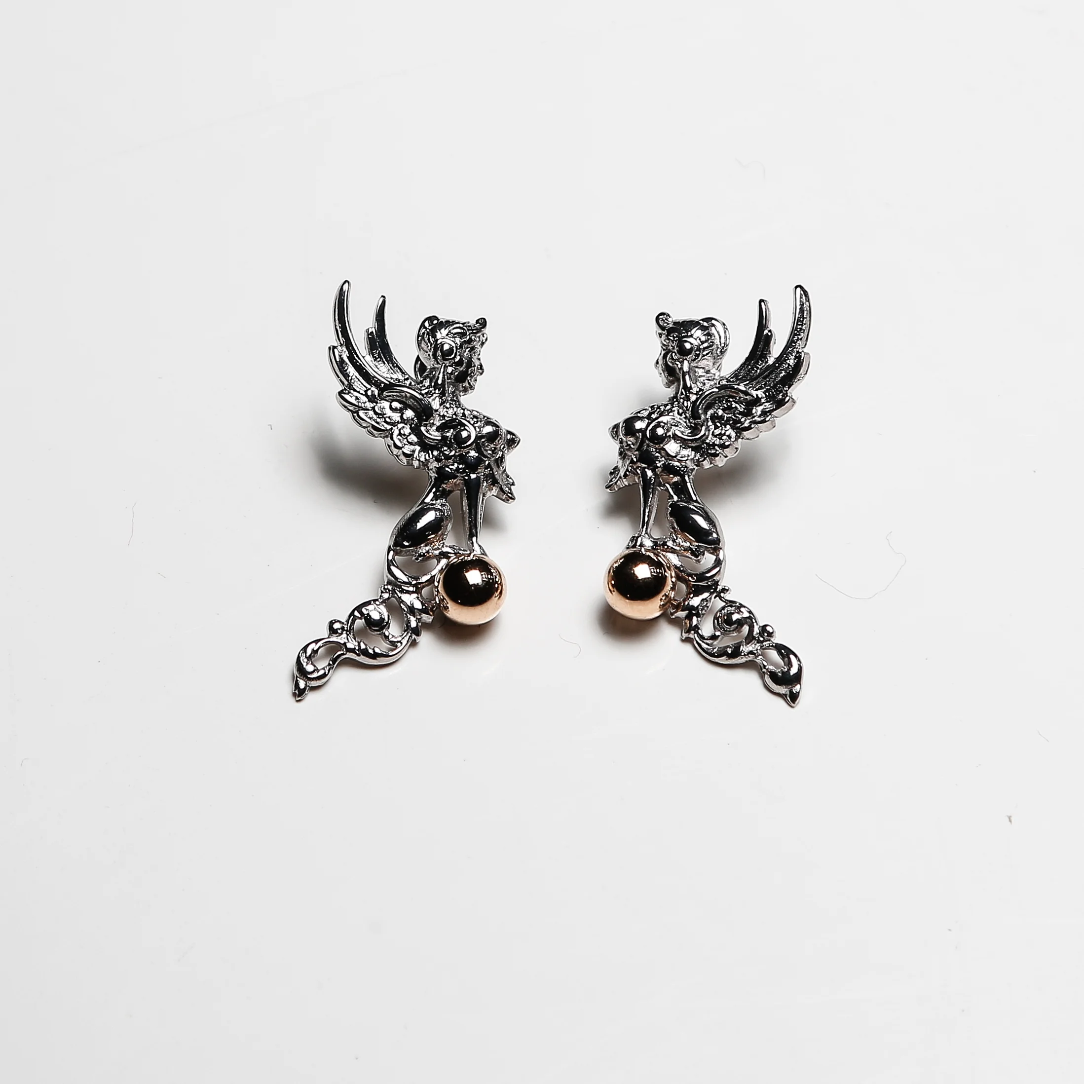 SPHINX EARRINGS