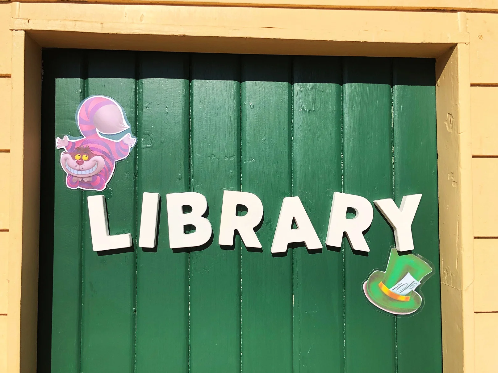 IMG_6952-LIBRARY-Scalled.jpg
