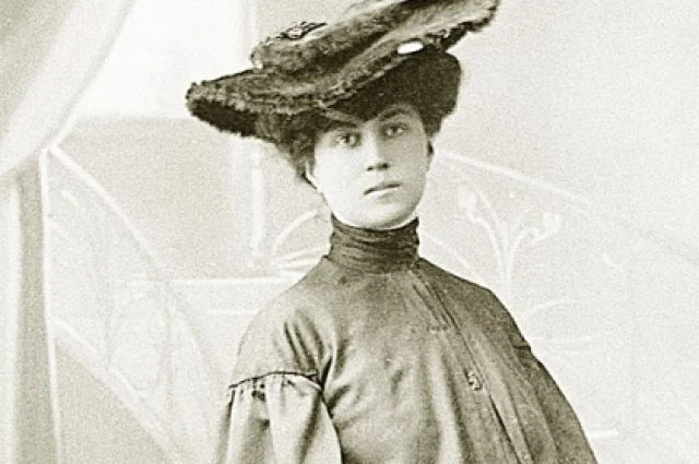 Kollontai as a young woman in Tsarist Russia