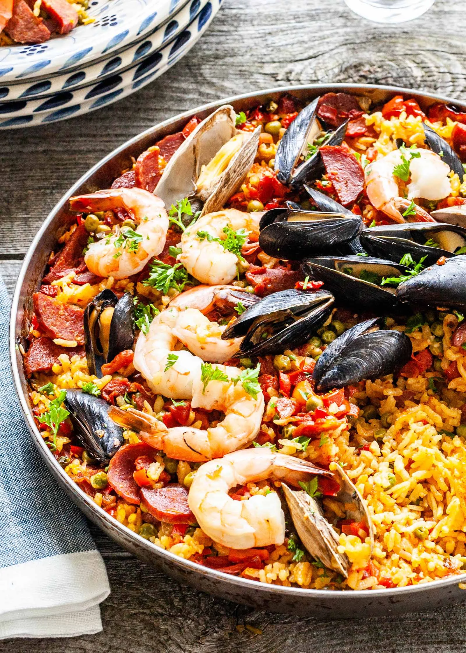 Seafood-Paella-LEAD-VERTICAL.jpg