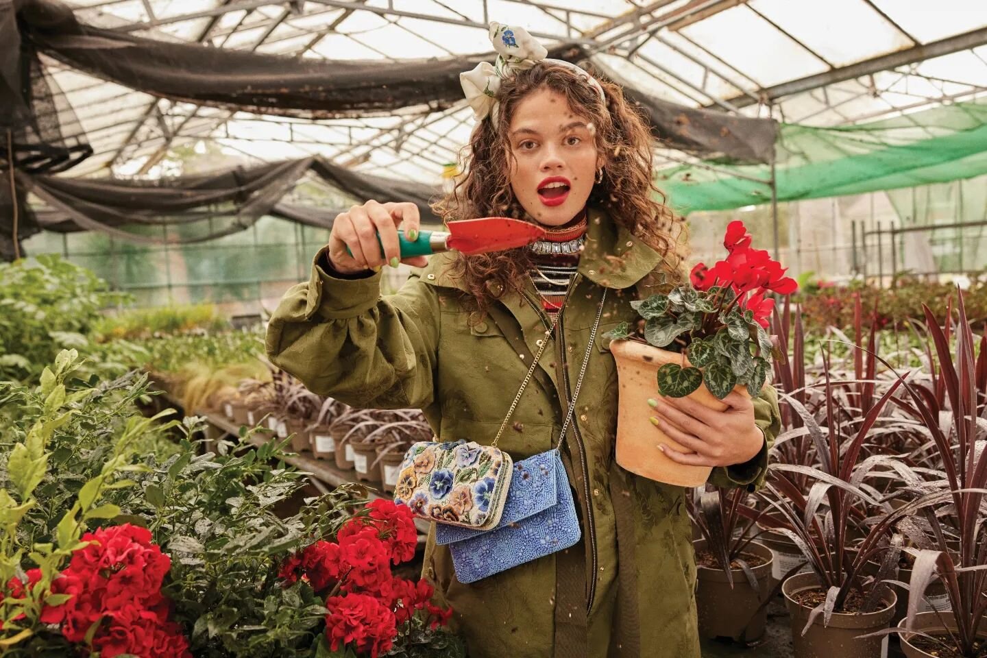 💚💛💚💛💚
Spring , garden centres and gnomes for @accessorize 

Thanks to this super dooper team

Photographer @damianweilers @raybrownpro
Art Direction @charlotte.l.watts
Stylist @hannahbeckstylist 
Props and Set @katesellerscreative
Hair and M