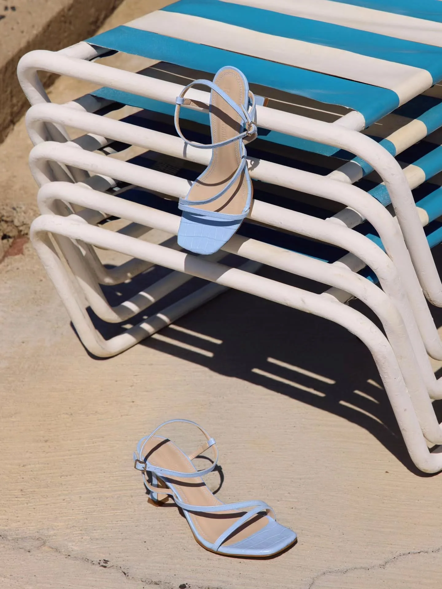 New work for Russell &amp; Bromley 

☀️☀️☀️

Campaign Photographer @aart.verrips Campaign Film @dillonbuirski 
Still Life Photography @michaeloliverlove Social Media Content @lifeofobrien @funonmarz
Russell and Bromley Creative Director @dtbs89
Art D