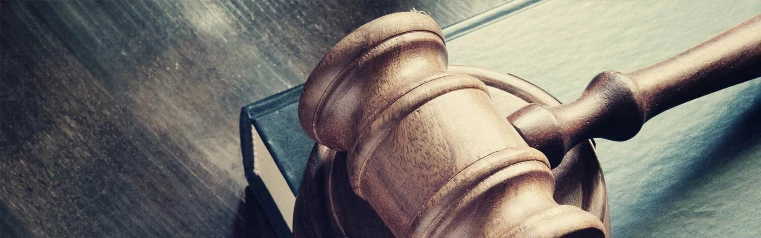 Mapping rechtliche Grundlagen für Leistungen über die Volljährigkeit hinaus