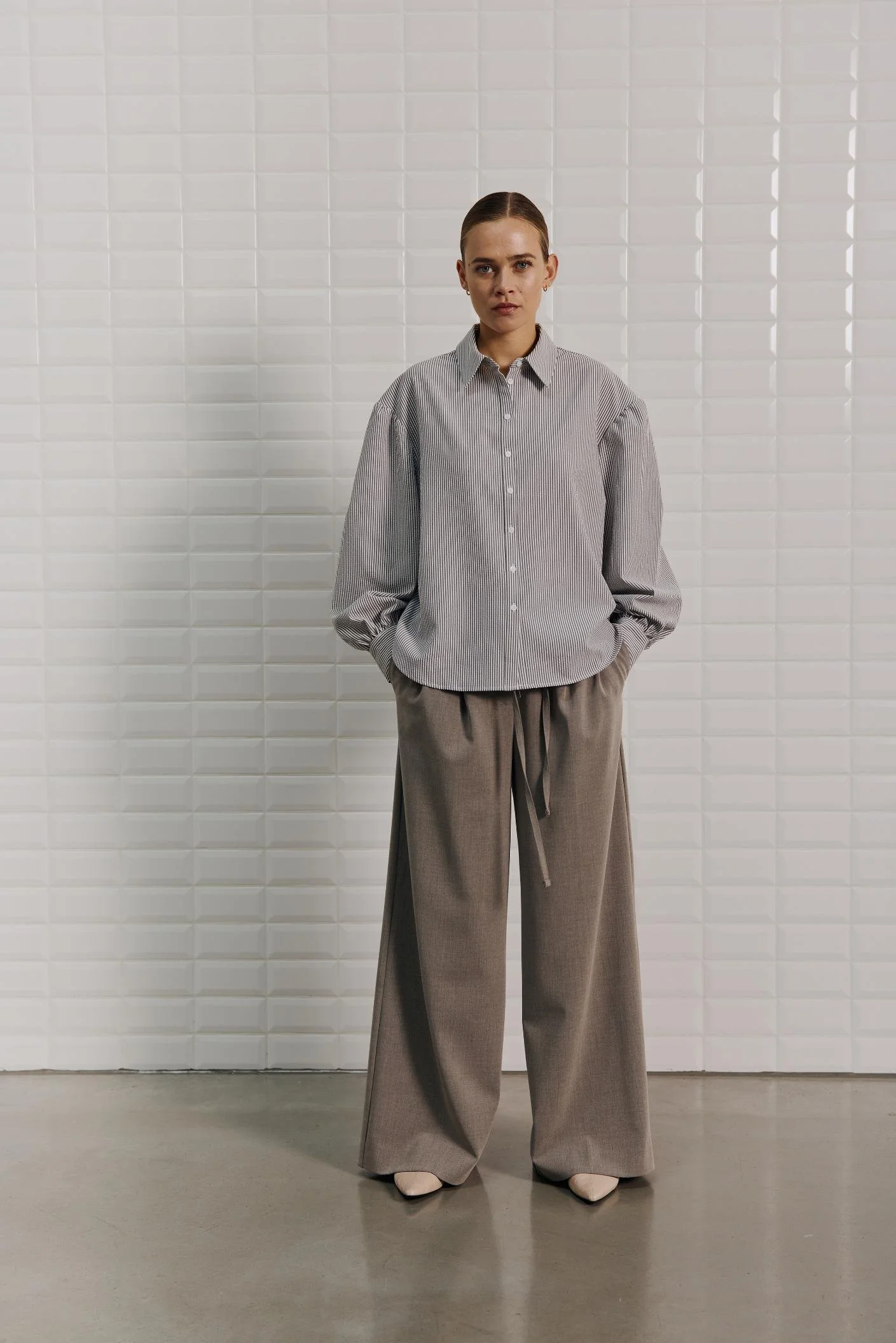 WBLCHRISTINA_LS SHIRT_Grey_White_Stripe2.jpg