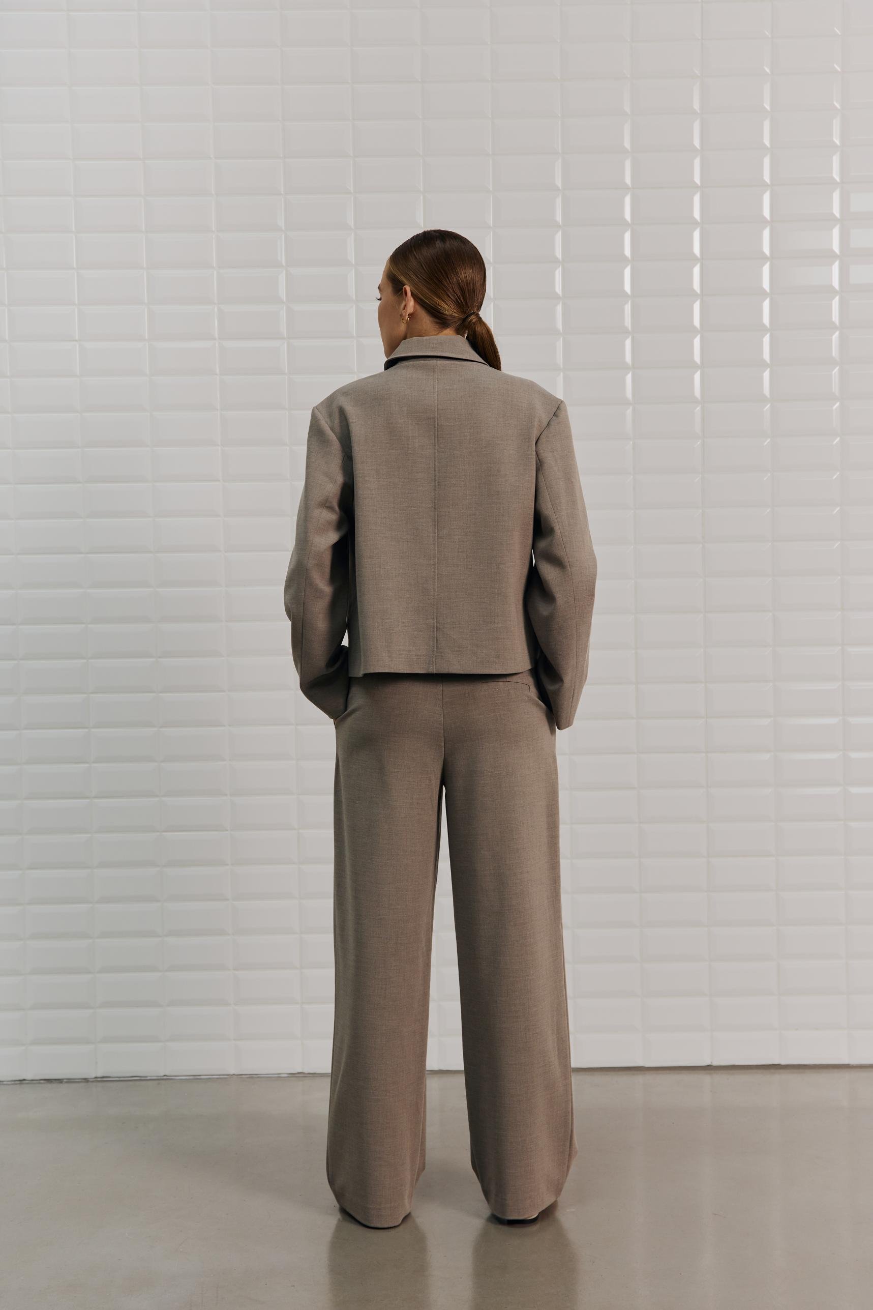 WBLGABRIELLA_TAILORED_BLAZER_PANT_Desert_Taupe_Melange7.jpg