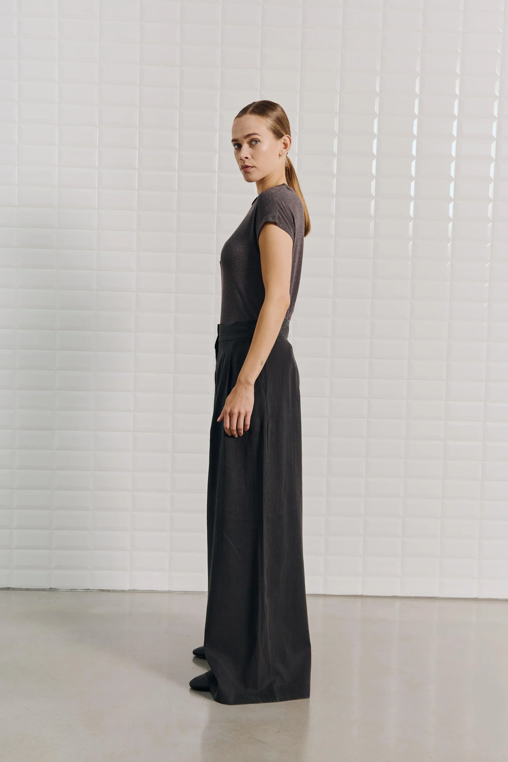 WBLMARLEEN_TAILORED_WIDE_PANT_Black5.jpg
