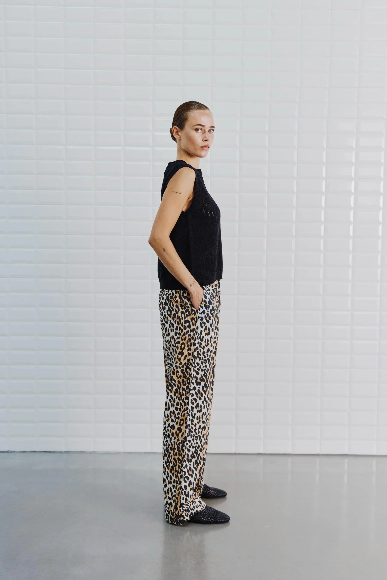 WBLAMINA_STRING_PANT_Leo_Print1.jpg