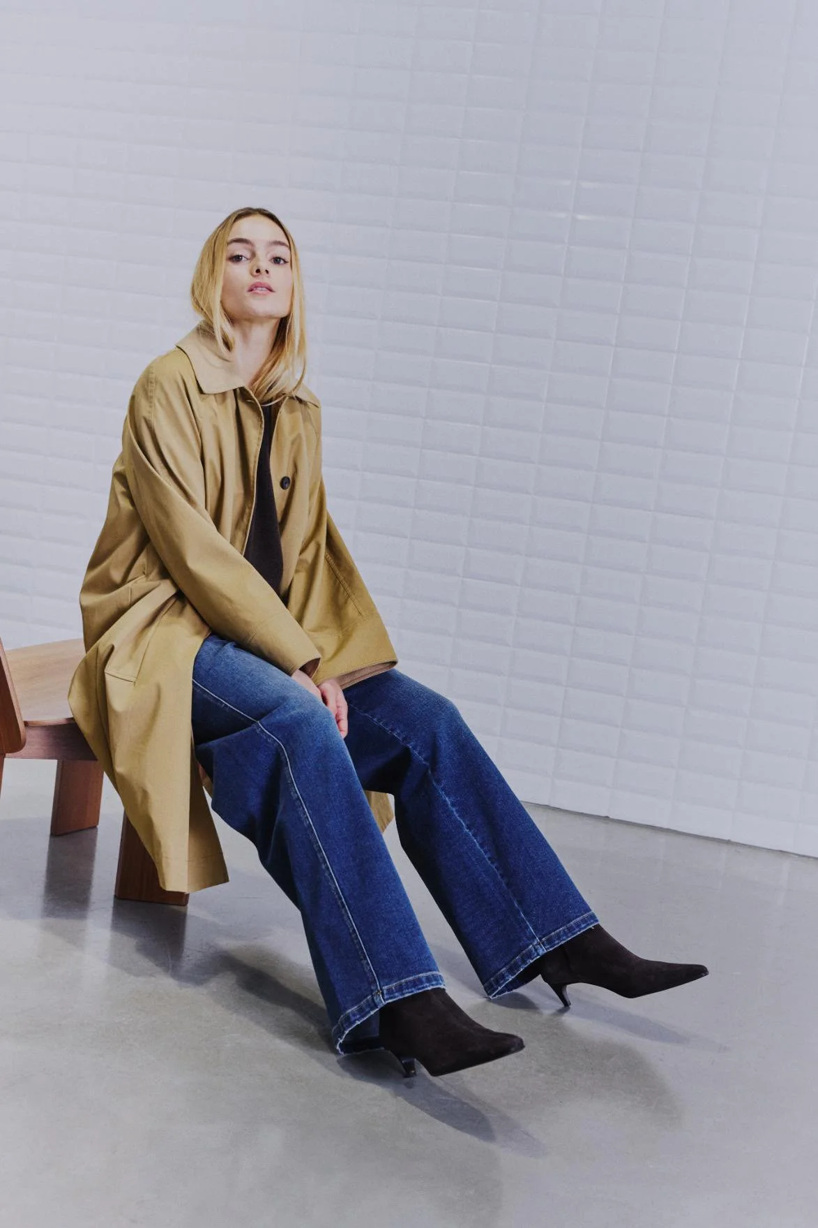 Wblalaia_Carcoat_Dark_Camel23.jpg