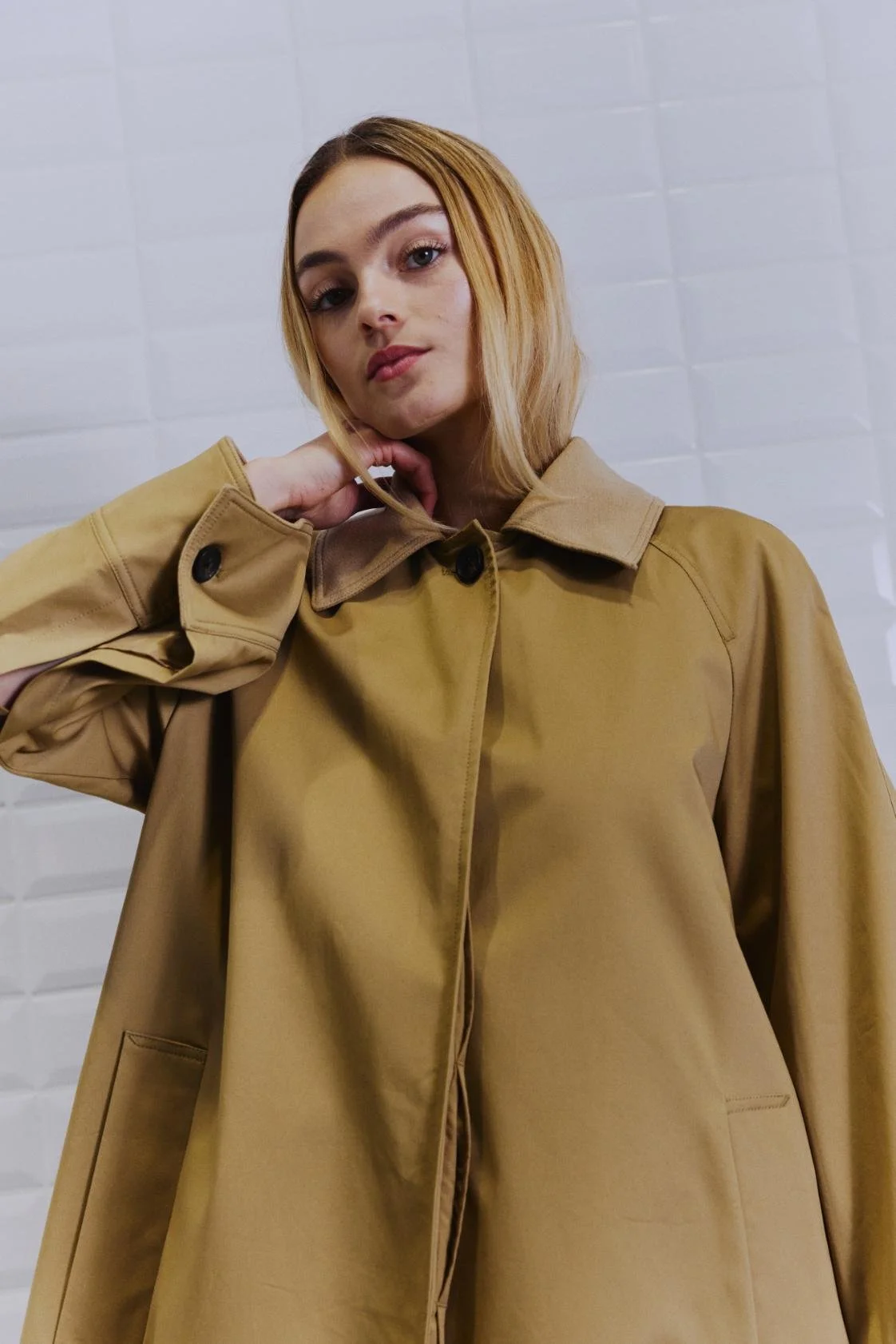 Wblalaia_Carcoat_Dark_Camel10.jpg