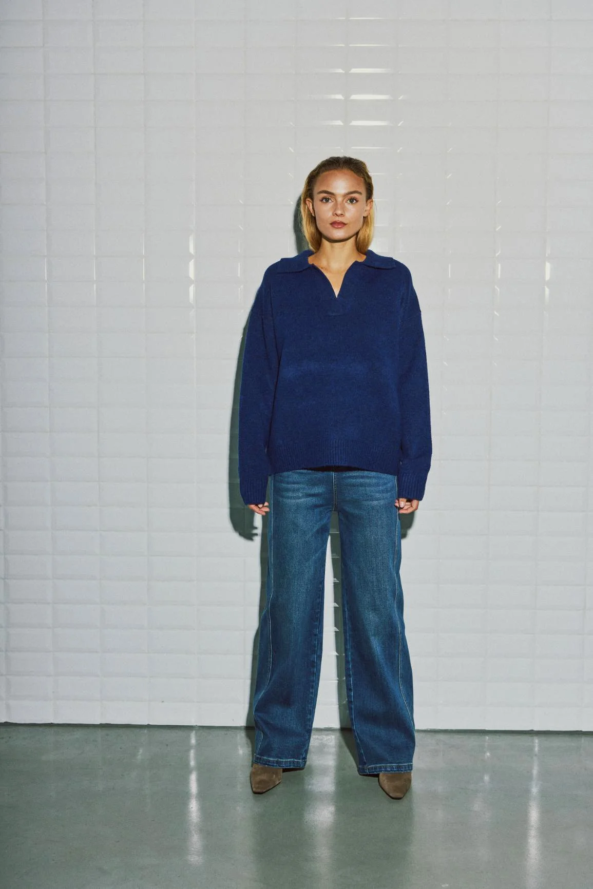WBLIZA LS HENLEY PULLOVER_Deep_Blue2.jpg