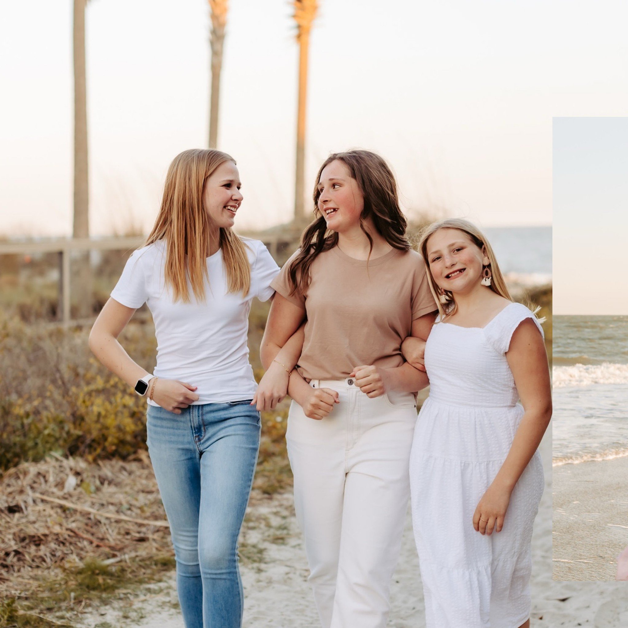 Big families, big love, and even bigger memories!! 

There's something truly special about the energy and joy that comes with photographing large families. 💕 

From the laughter that echoes through the air to the playful chaos that ensues, every mom