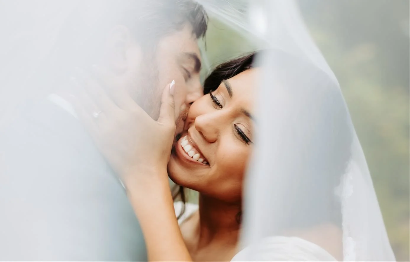 Alisia &amp; Christian 💛

Vendor Team:
Planner &amp; Day of coordinator: @reynoldstreasures 
Coordinator Assistant: @vicktoria_connolly 
Chairs: @coastaljimsrentals 
Floral bouquet: @charlestonflorist 
Ceremony Decor &amp; floral: @fernando.davinci 