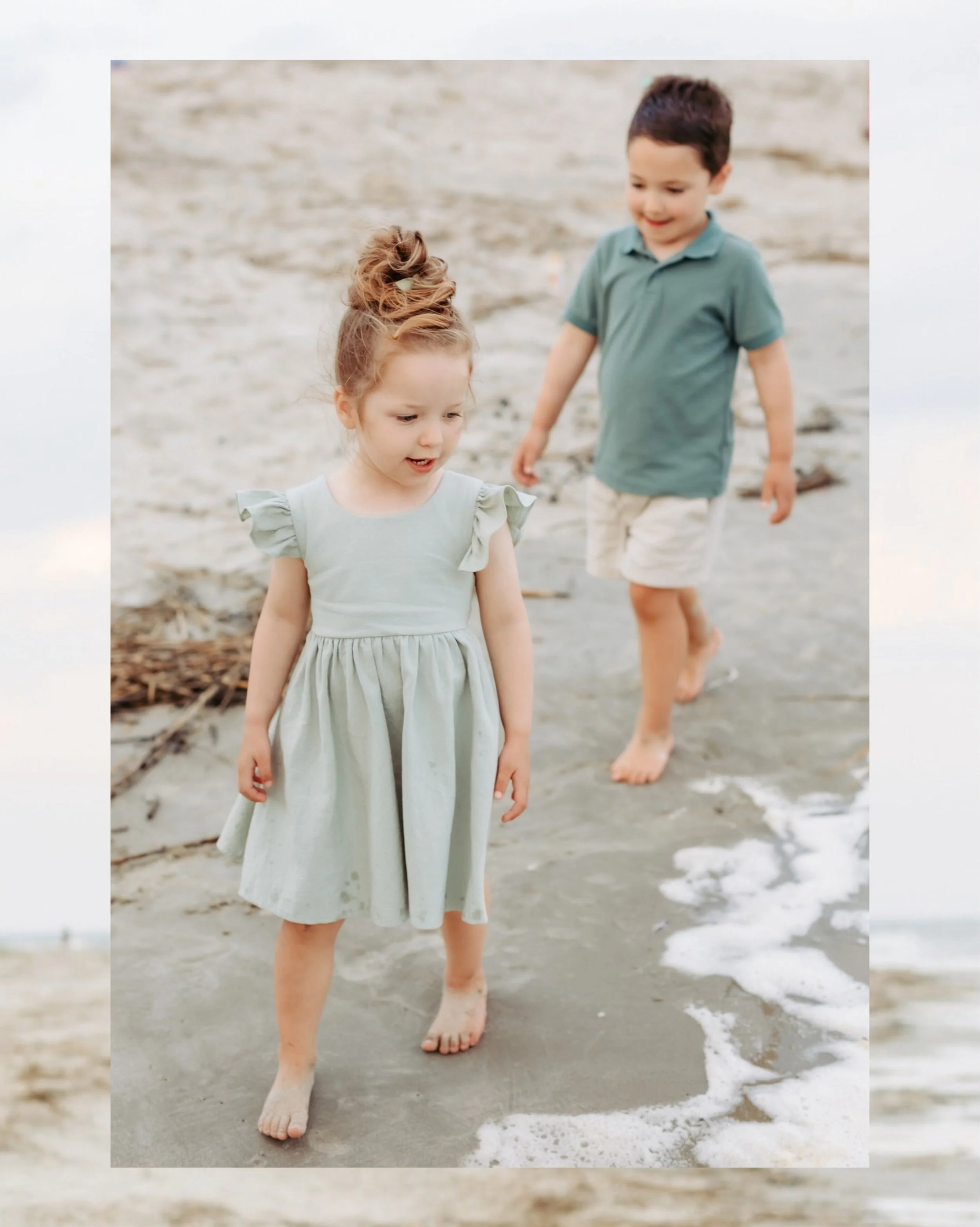Salty air, warm sand, and your favorite person by your side. 

🐚 Let&rsquo;s make your photo session easy and fun with natural prompts instead of stiff poses. 

Get ready to laugh, relax, and enjoy the view! 🌊 

#KiawahIslandPhotos #IsleOfPalmsfami