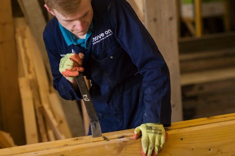 FROM CASK TO CRAFT – YOUNG SPIRITS PARTNERS WITH MOVE ON WOOD RECYCLING