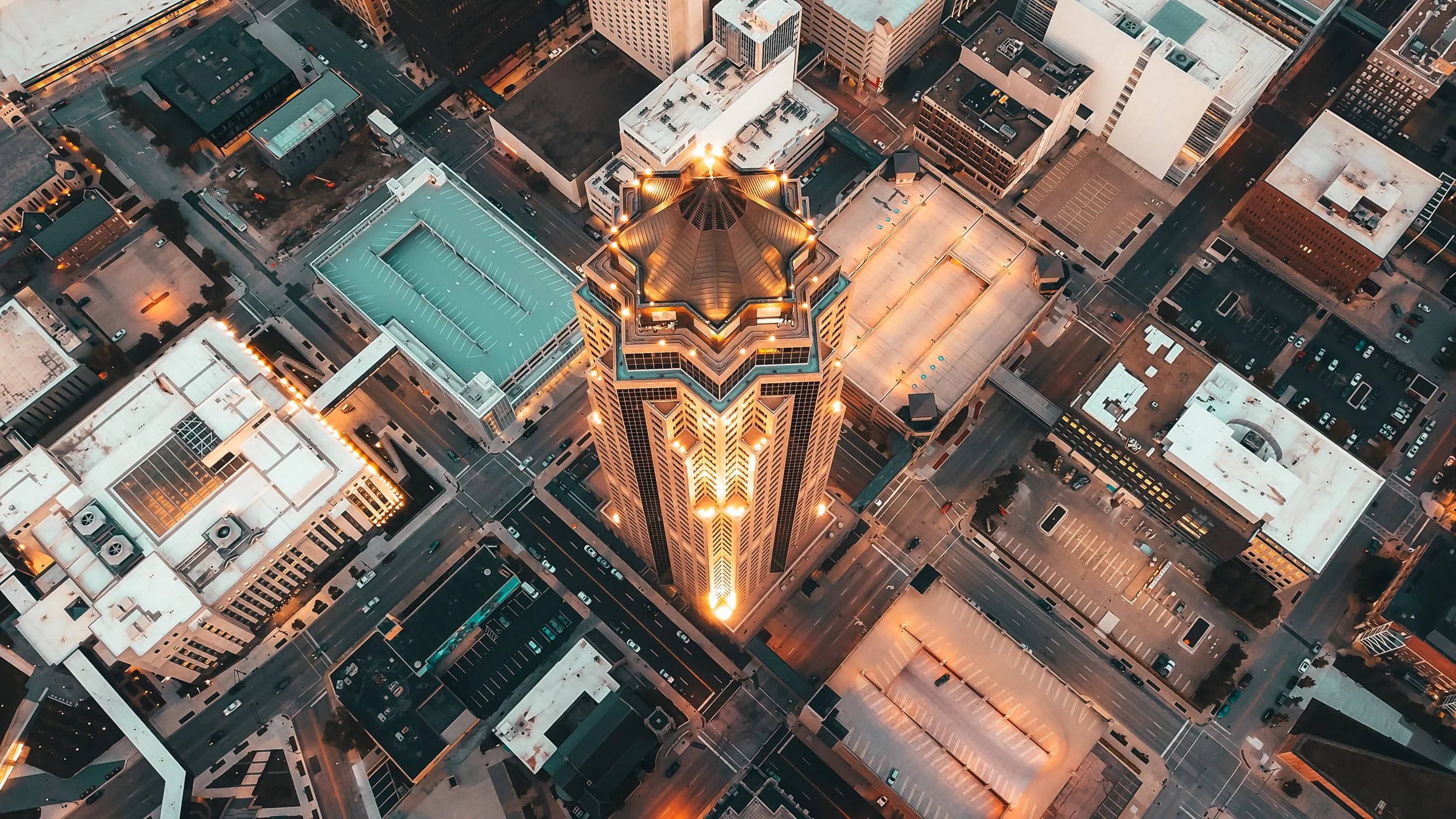 drew-dau-1396078-unsplash.jpg
