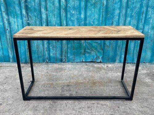 Console w/ Wooden Chevron Top *PRE-ORDER - 60" x 18" x 36"