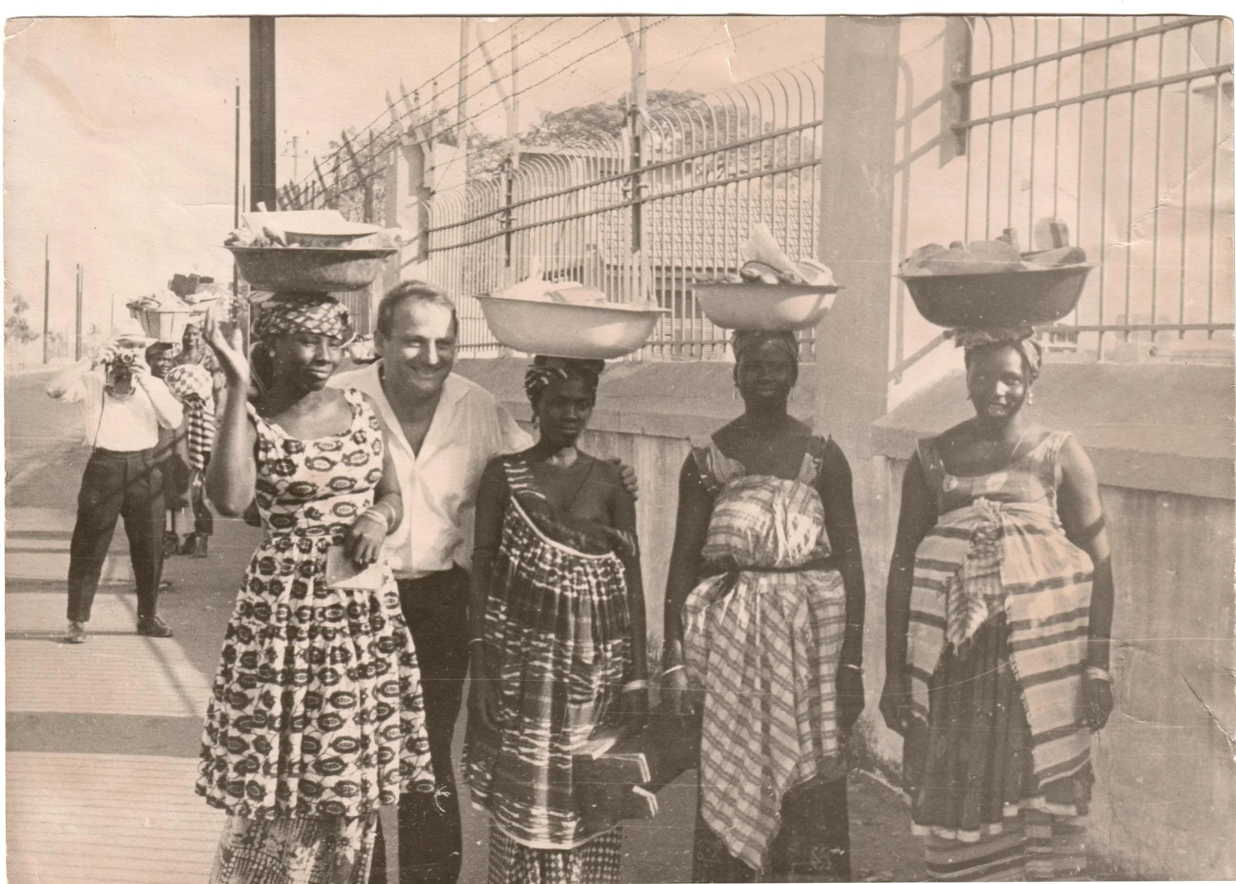 Dr. Denis Skopin - Soviet Amateur Photographers Depicting Africans: 1960s–1980s