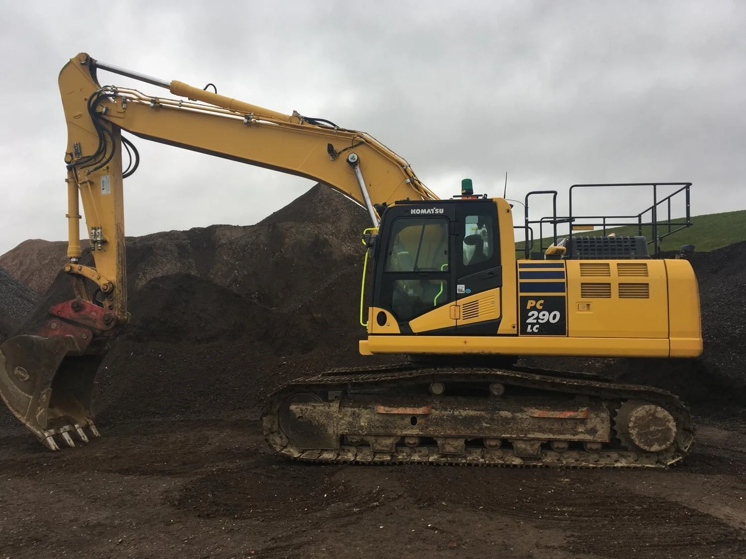 2019 KOMATSU PC290LC-11 *SOLD*