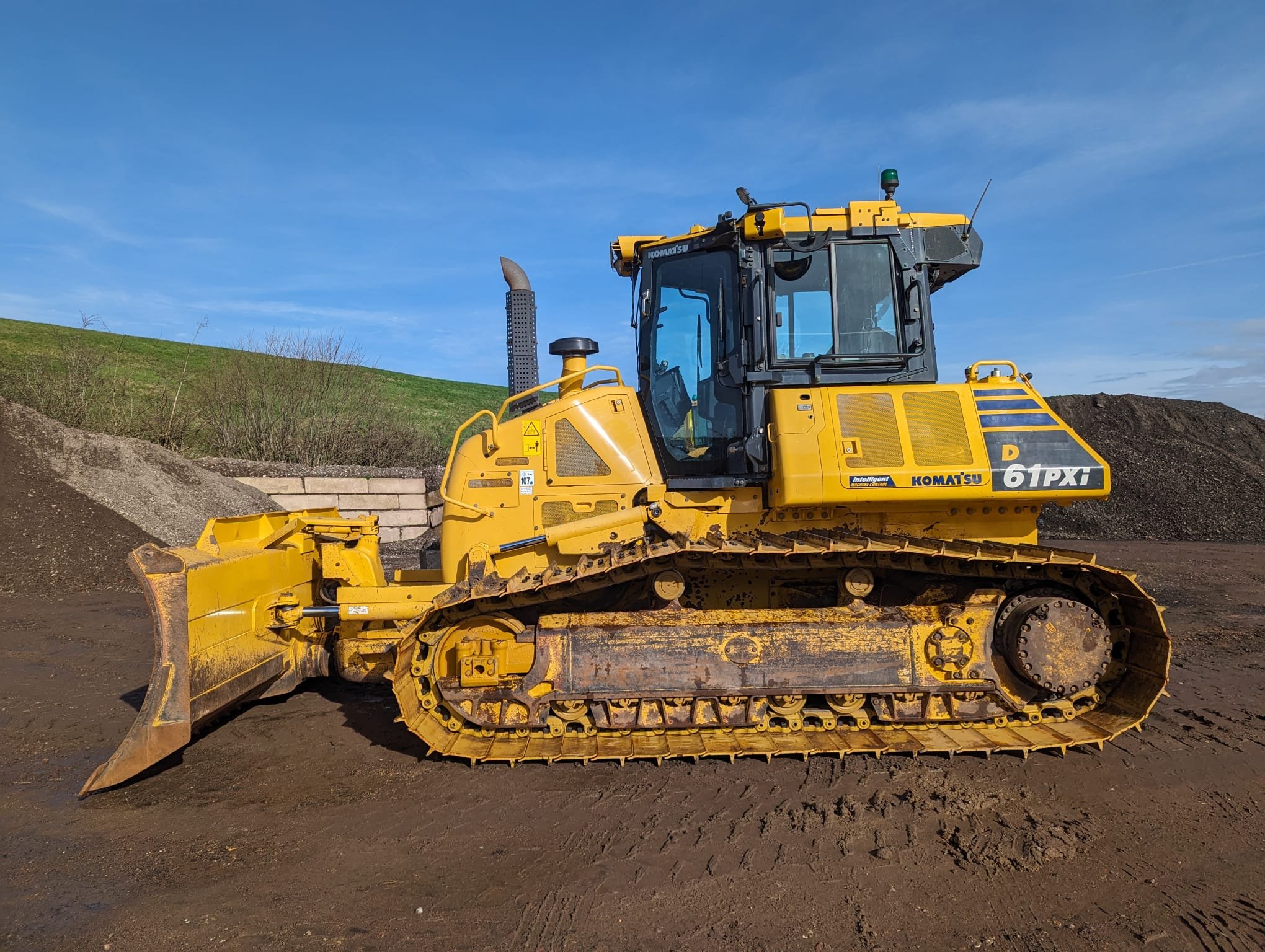 2019 KOMATSU D61PXi-24