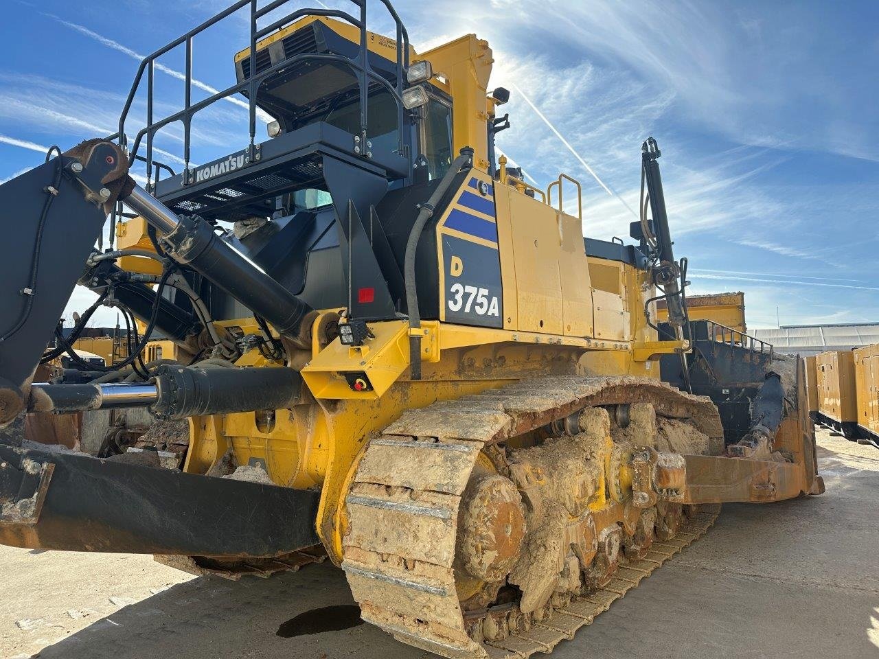 D375A-8 *SOLD* — MC Machinery