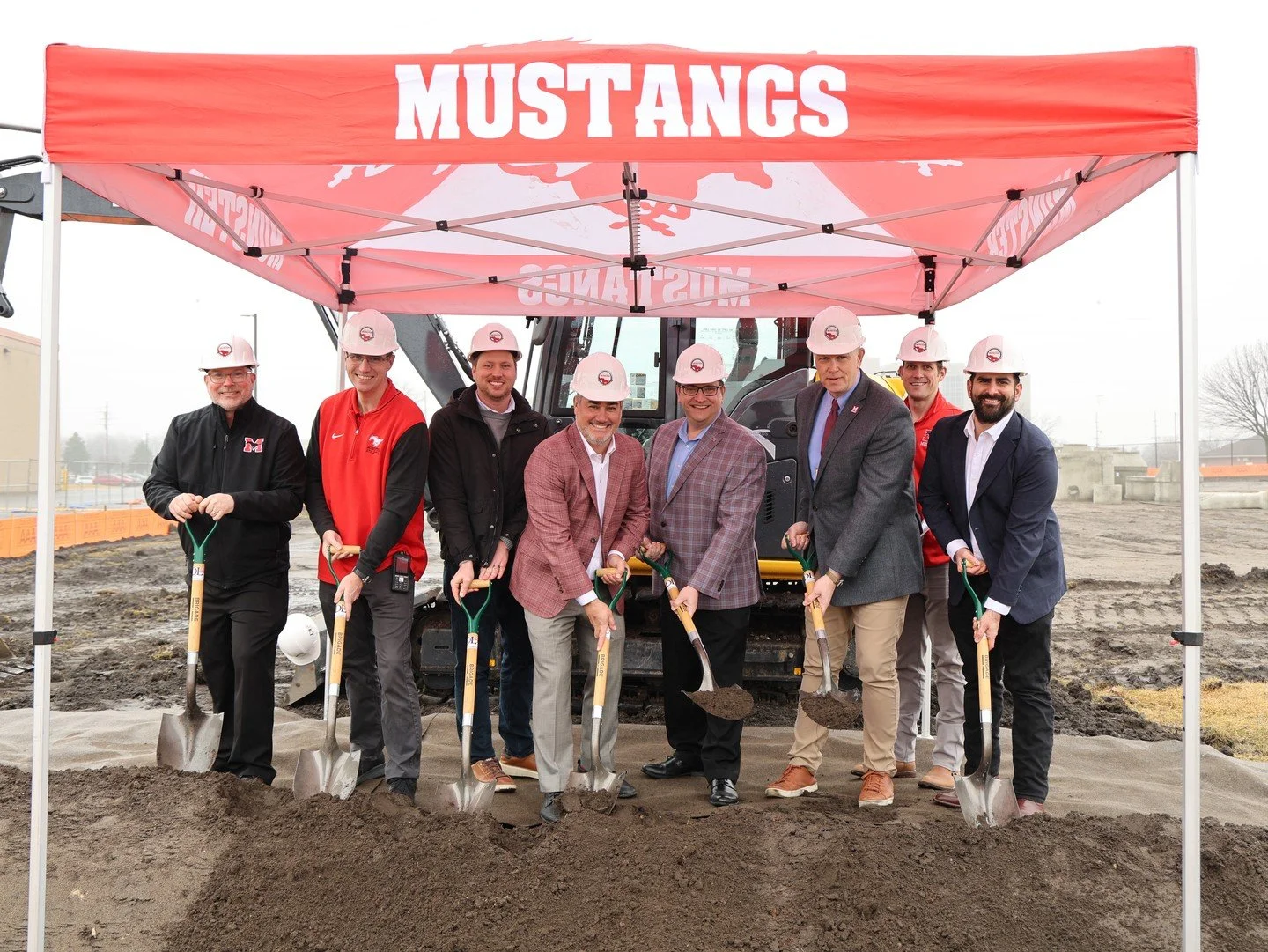 The weather may be gloomy, but that can't stop our excitement! Our very own Steven Millies was at the groundbreaking for the New School Town of Munster Tennis Facility. Located right in our backyard, this new complex will bring 10 full courts to bene