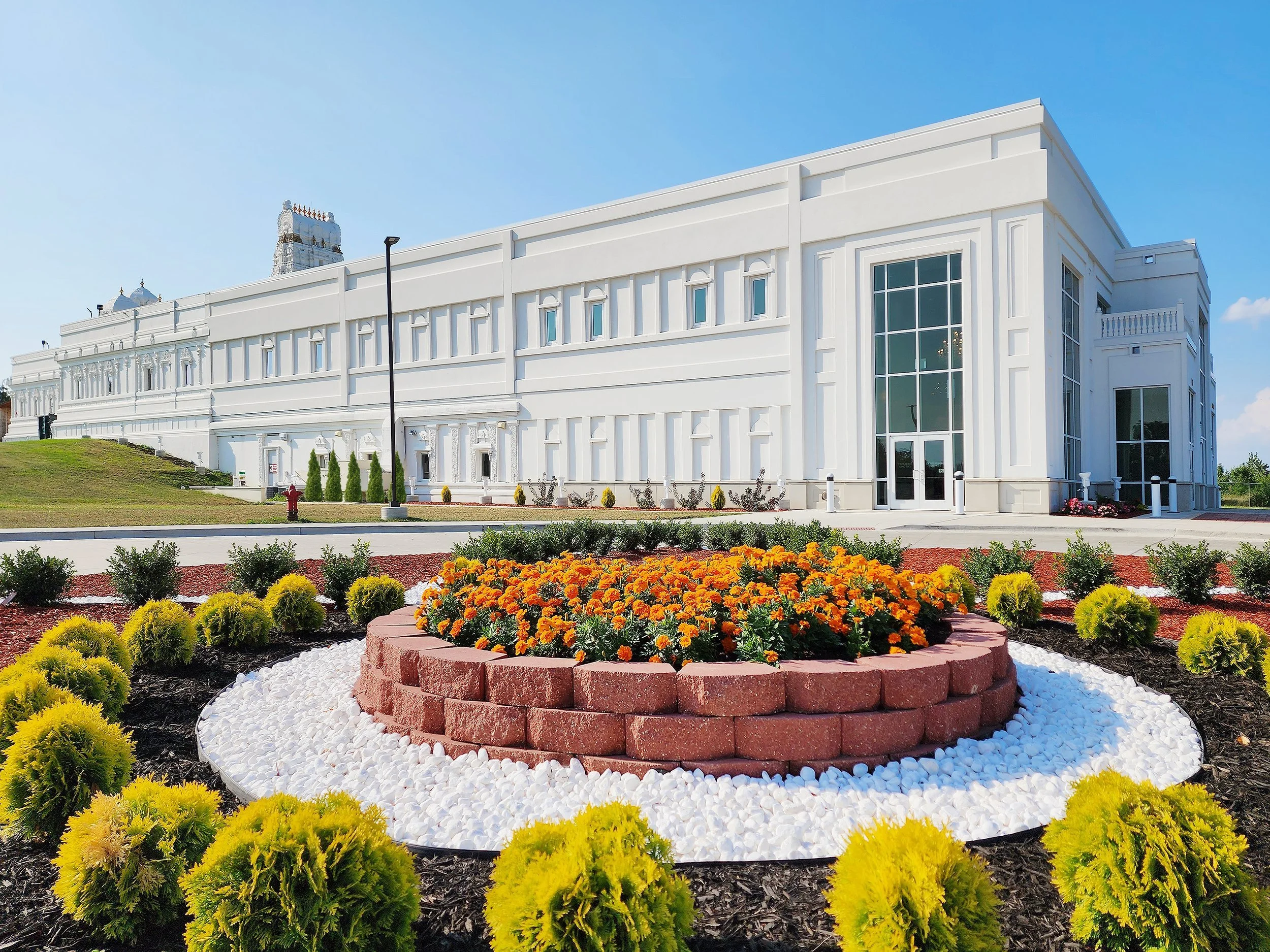 Balaji Corner Facade.jpg