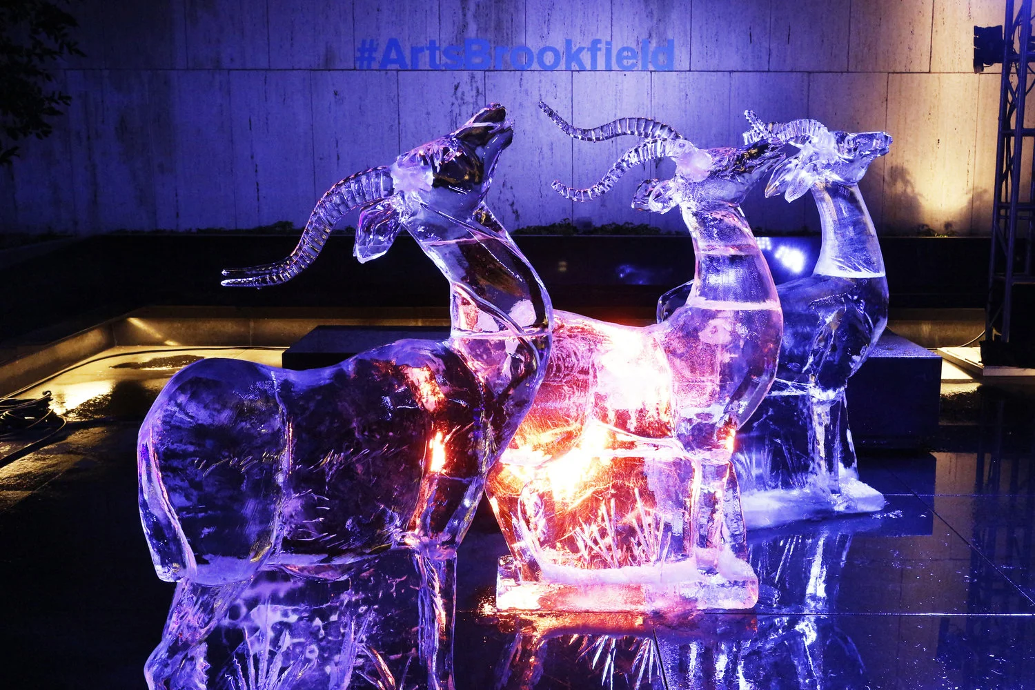 Grace Plaza Live Carving with Arts Brookfield 2016