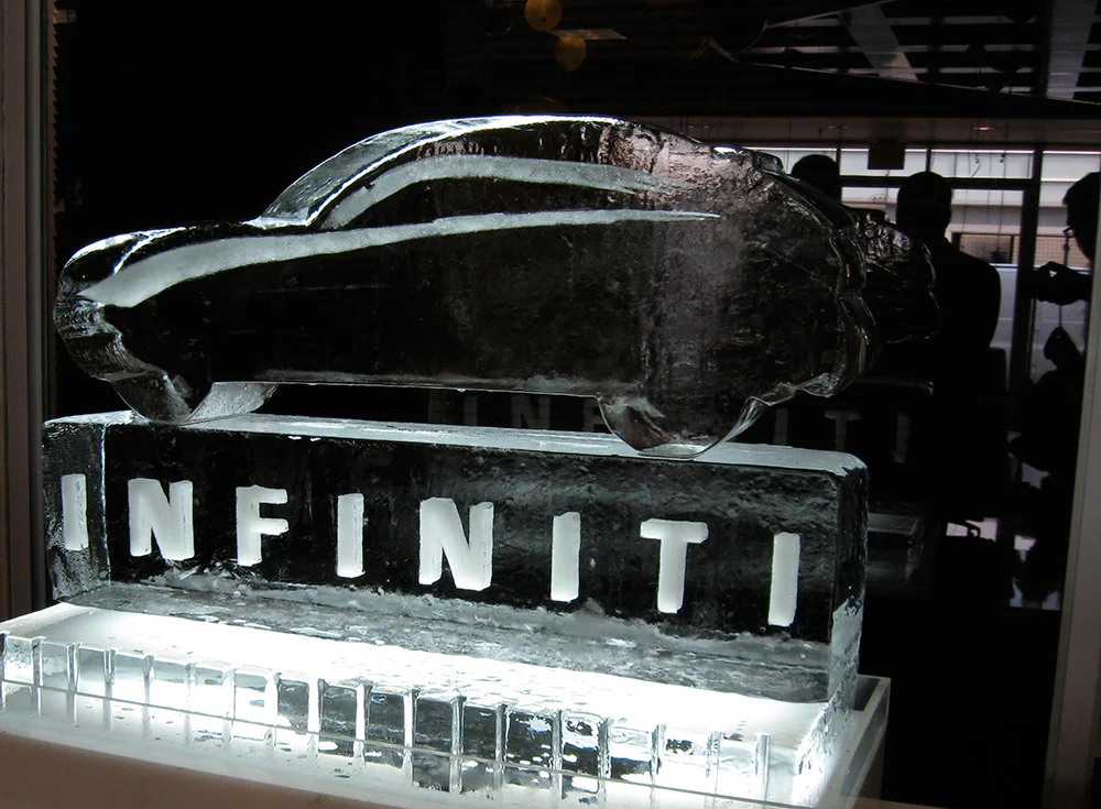 Shaped Logo Tableau (Infiniti)
