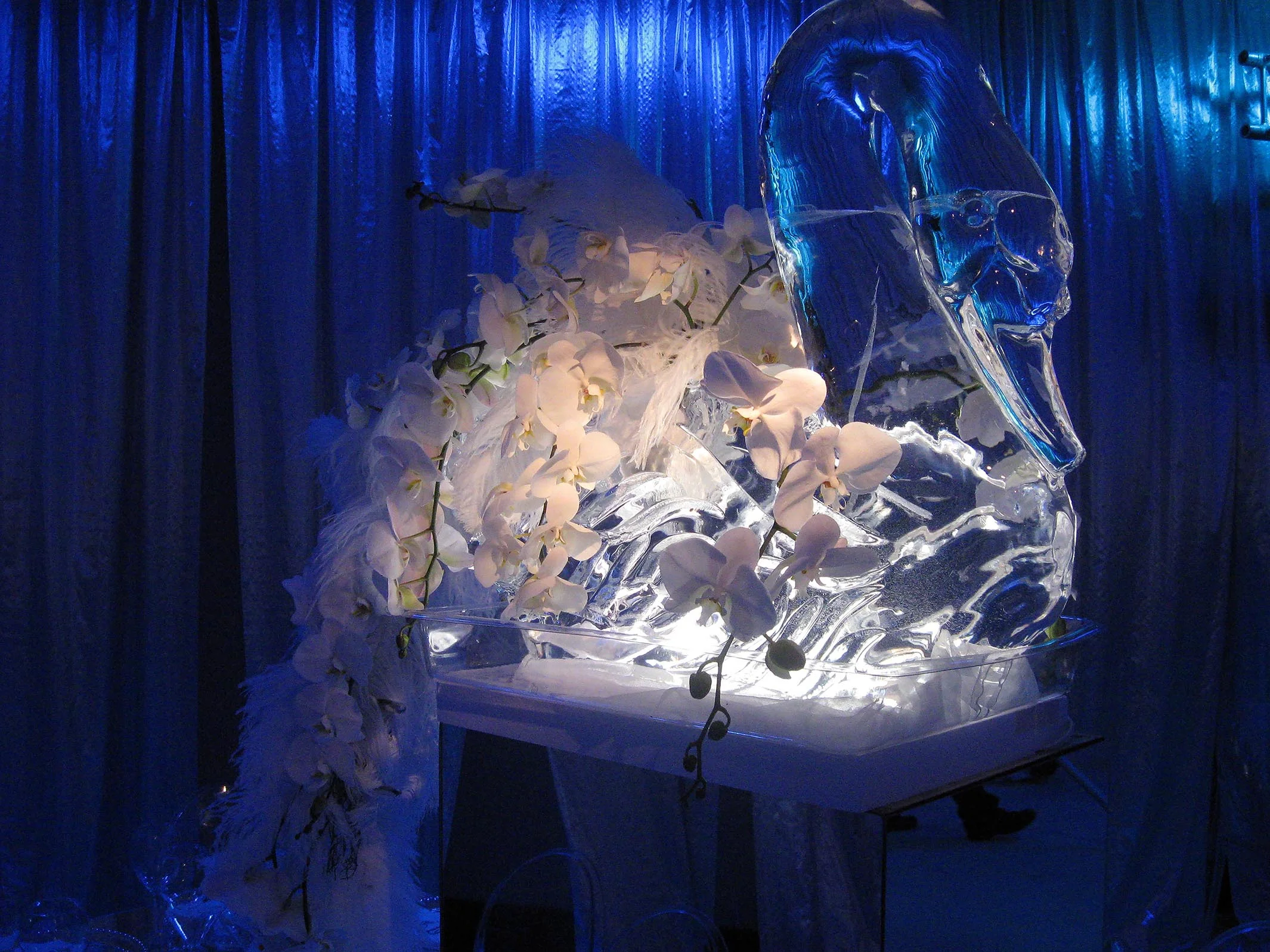 Ice Swan with Flowers