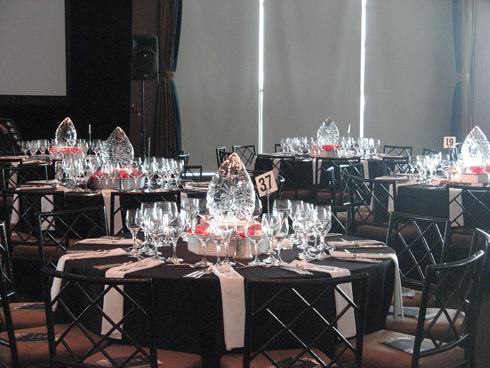 Teardrop Centerpiece