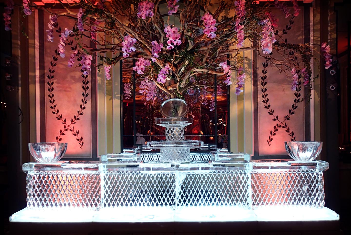 Ice Bar with Bowls and Raw Bar Center