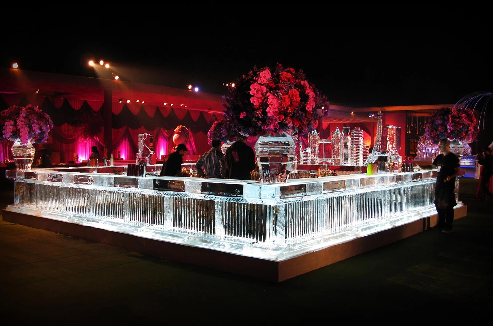 Enclosed Ice Bar
