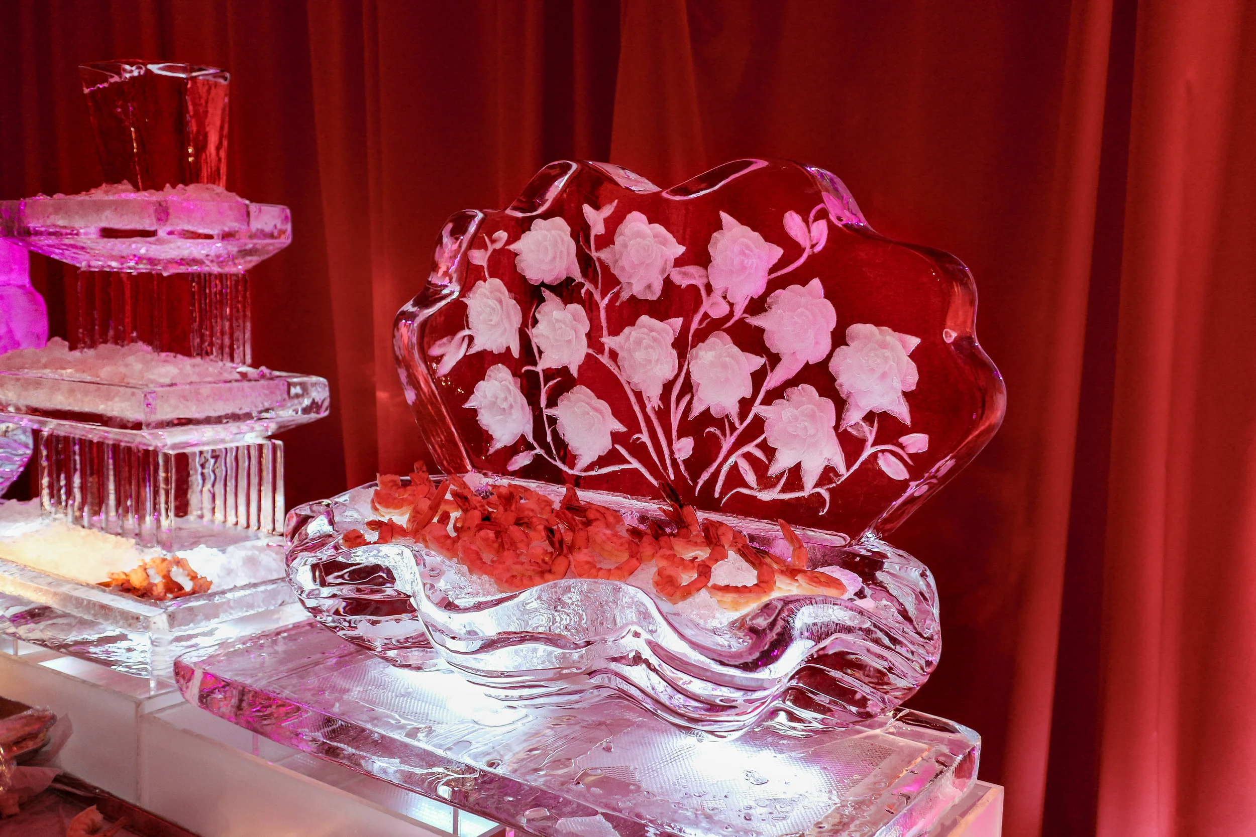 Clam Shell Raw Bar